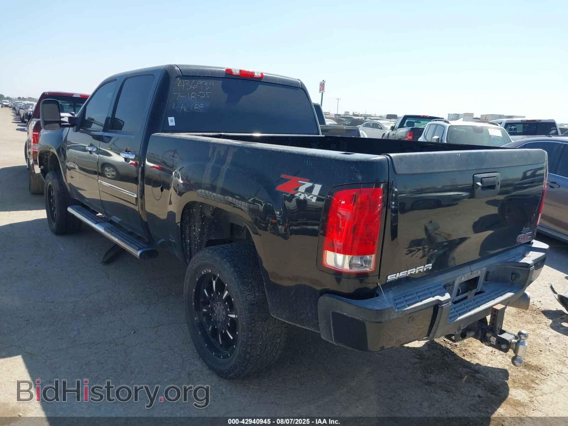2013 GMC SIERRA 2500HD - VIN: 1GT125E80DF156603 - Фото 3
