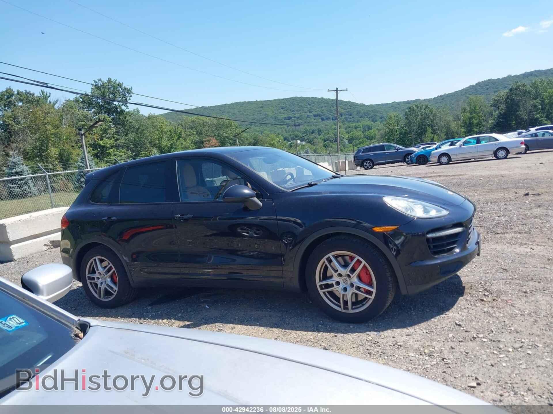 2011 PORSCHE CAYENNE - VIN: WP1AC2A22BLA86385 - Фото 13