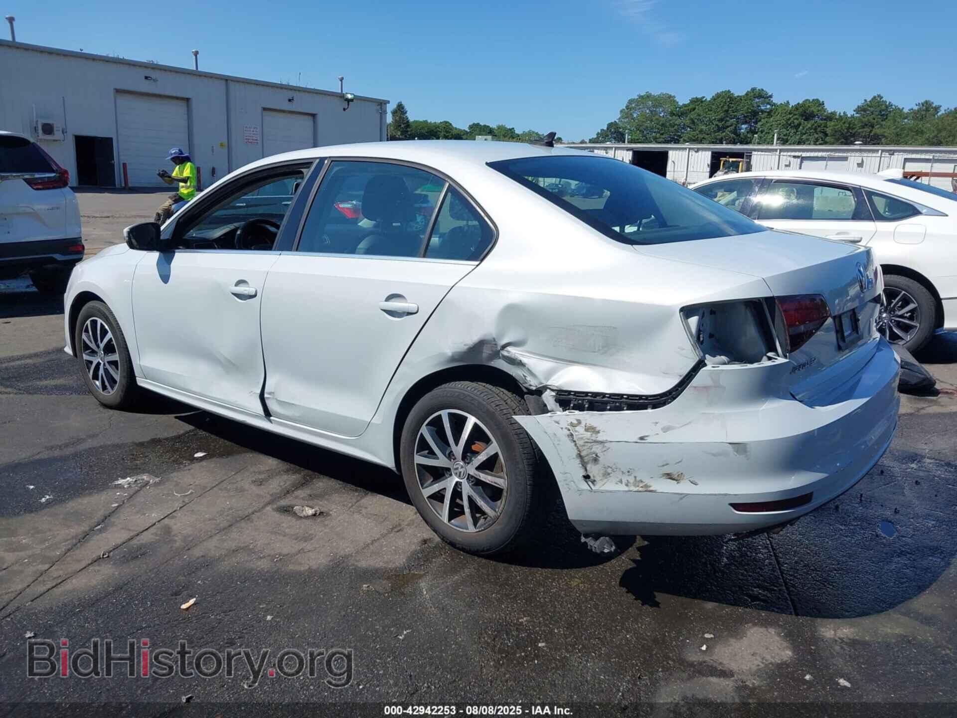 2017 VOLKSWAGEN JETTA - VIN: 3VWDB7AJ8HM373787 - Фото 3