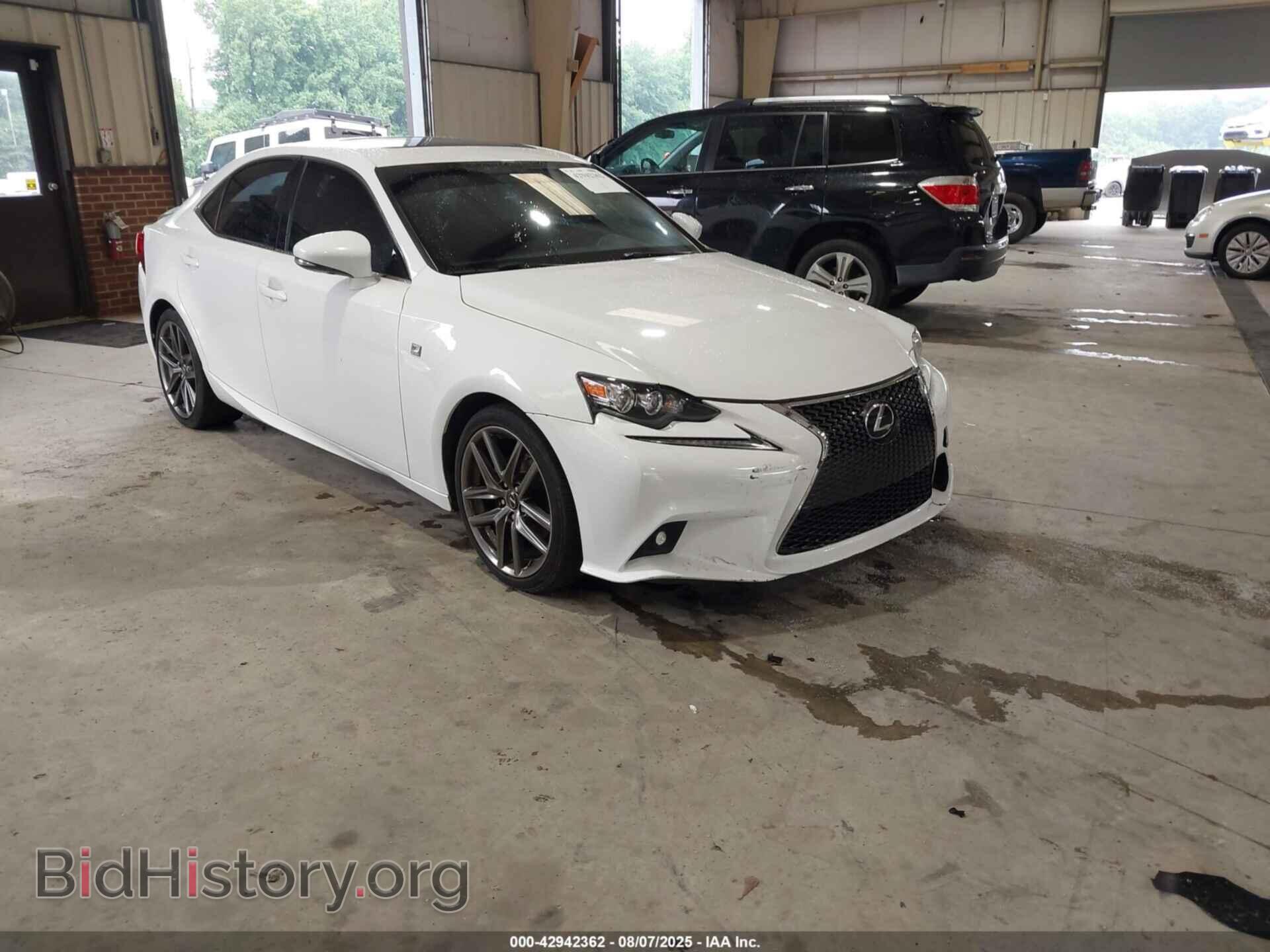 Фотография JTHBF1D29F5074441 - LEXUS IS 250 2015