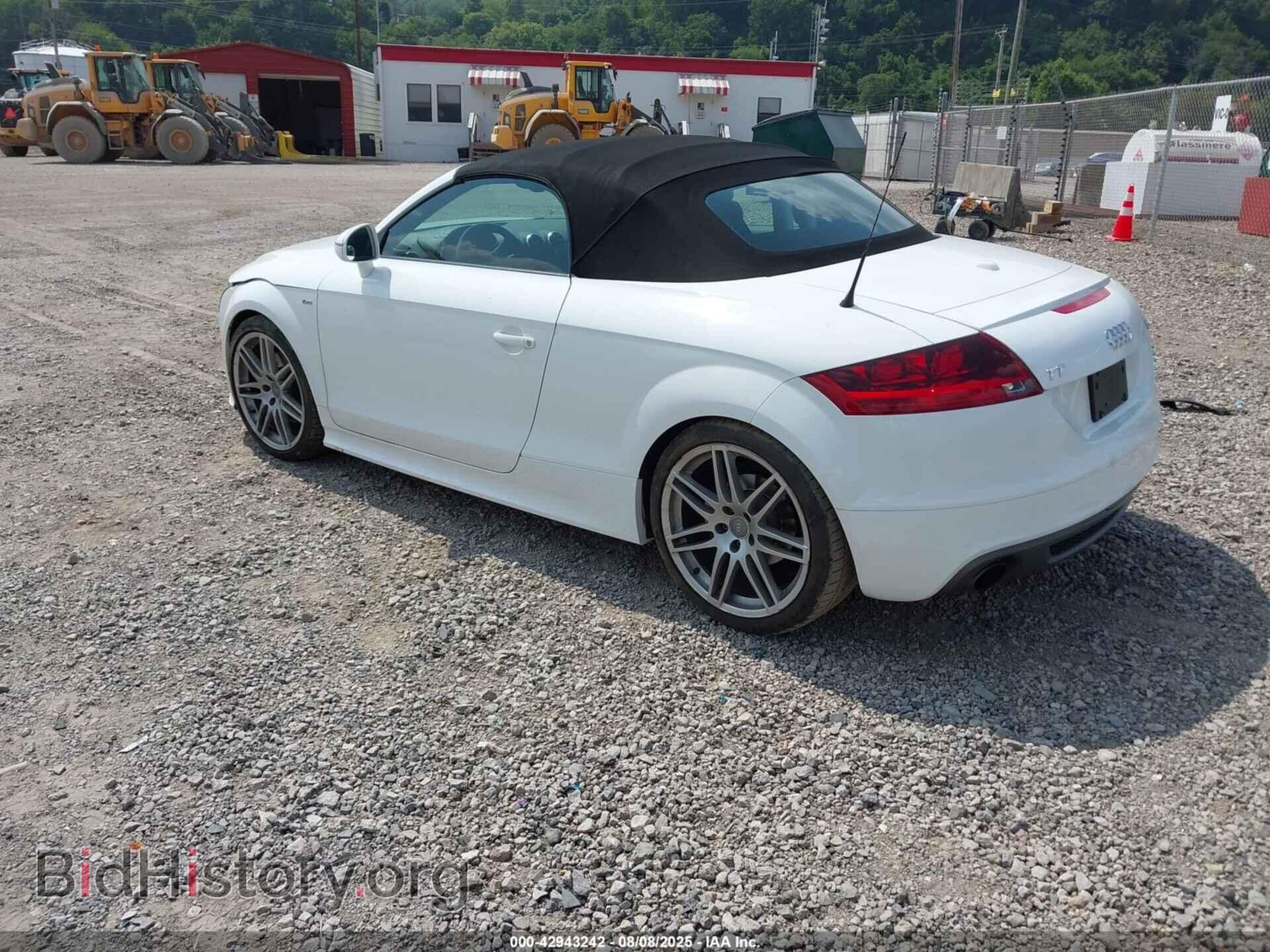 2011 AUDI TT - VIN: TRUSFAFK7B1012476 - Фото 3
