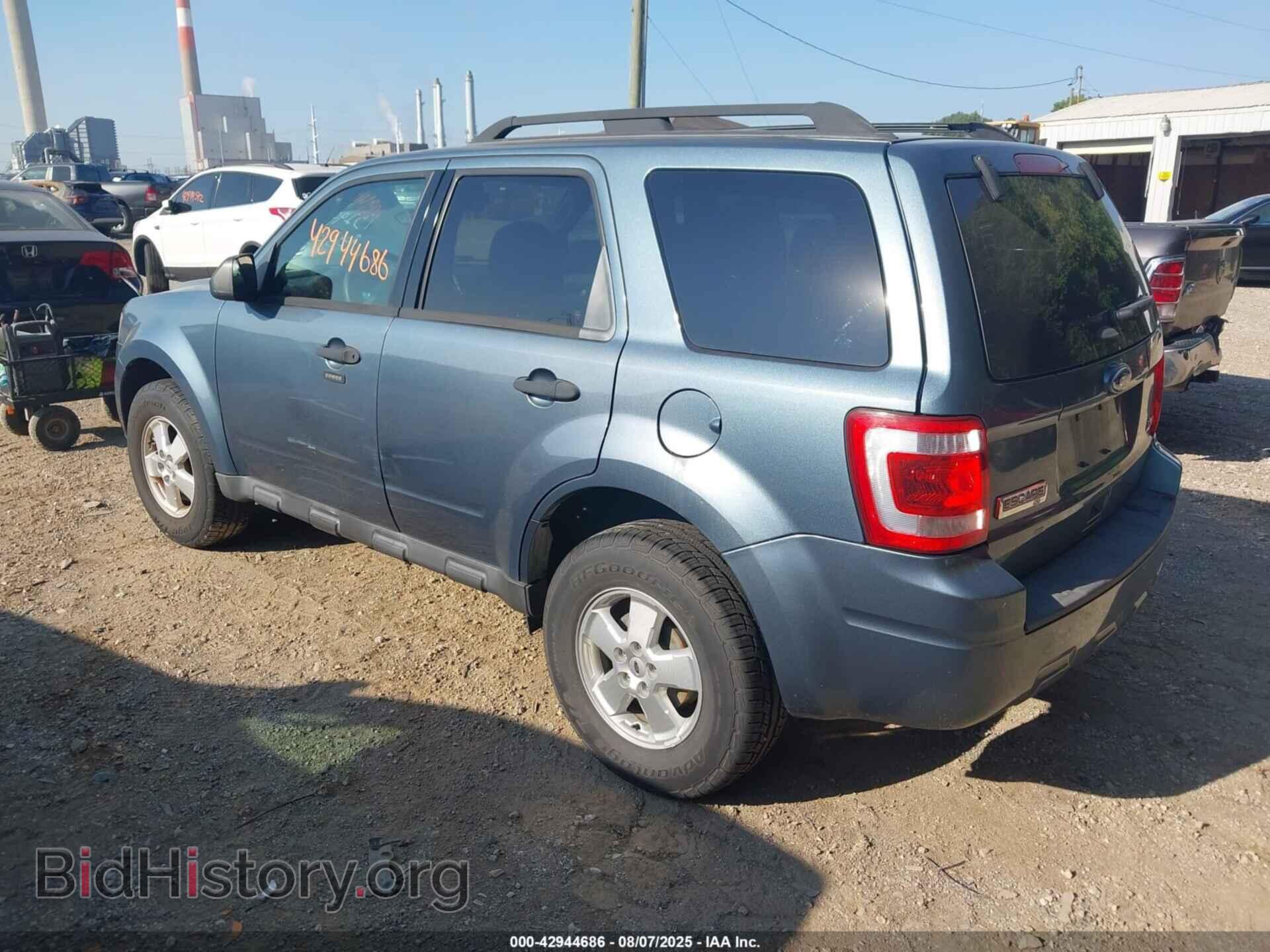 2011 FORD ESCAPE - VIN: 1FMCU0DG3BKC43121 - Фото 3