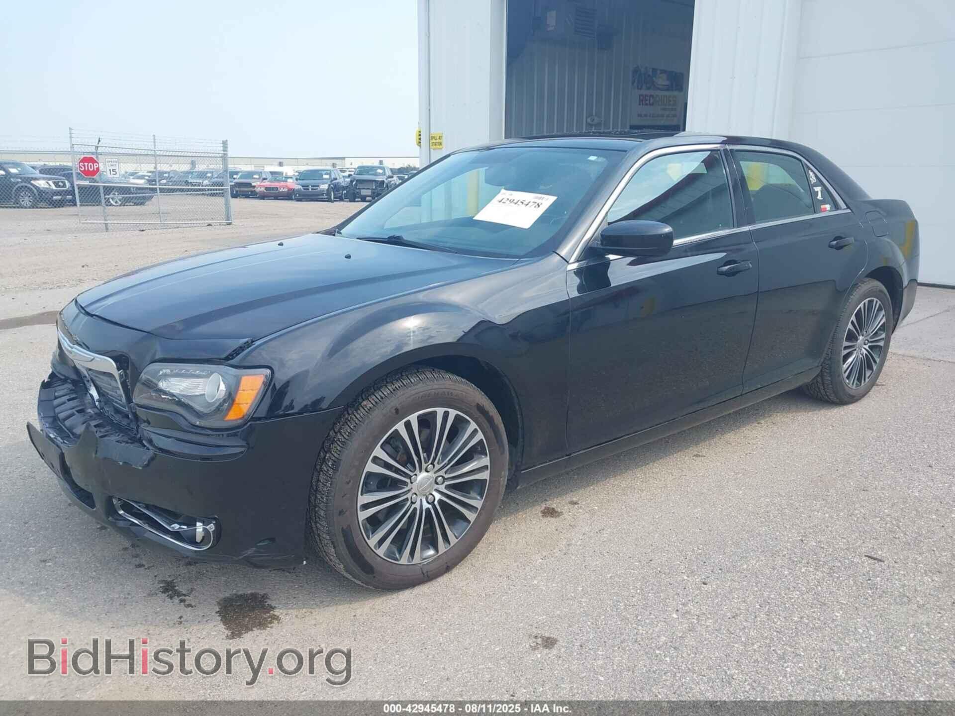 2013 CHRYSLER 300 - VIN: 2C3CCAGG6DH529357 - Фото 2