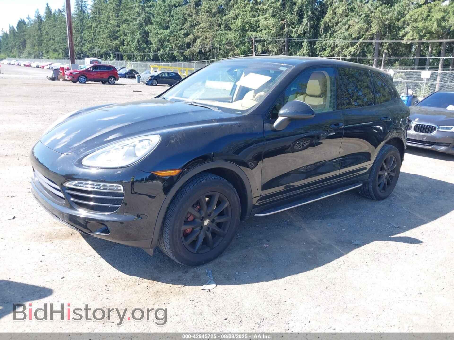 2011 PORSCHE CAYENNE - VIN: WP1AA2A26BLA00159 - Photo 2