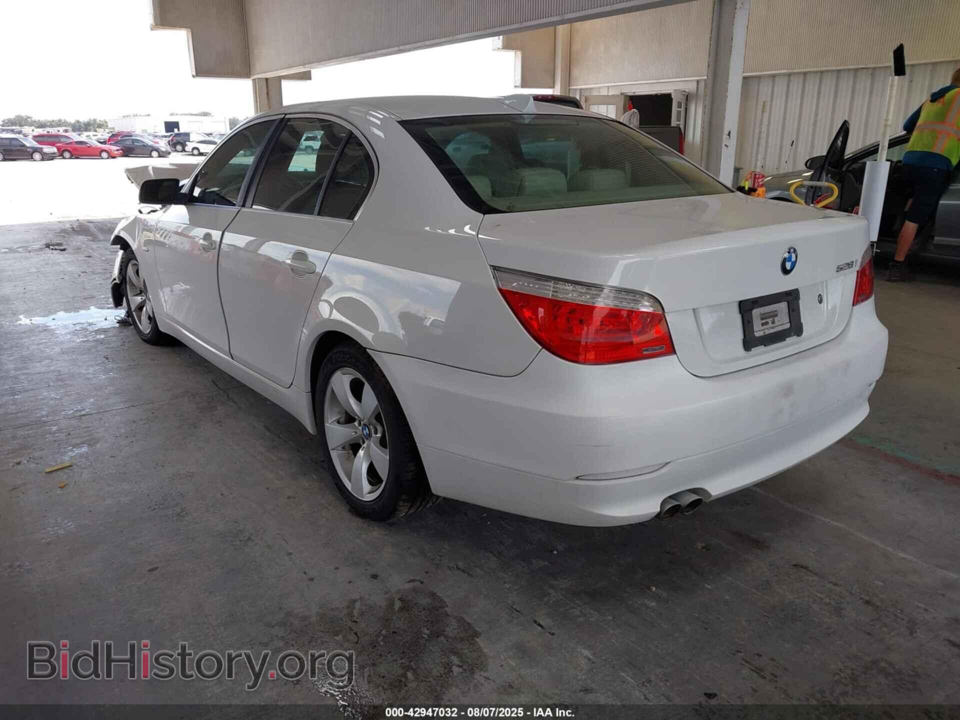 2008 BMW 528I - VIN: WBANU53578CT02455 - Фото 3