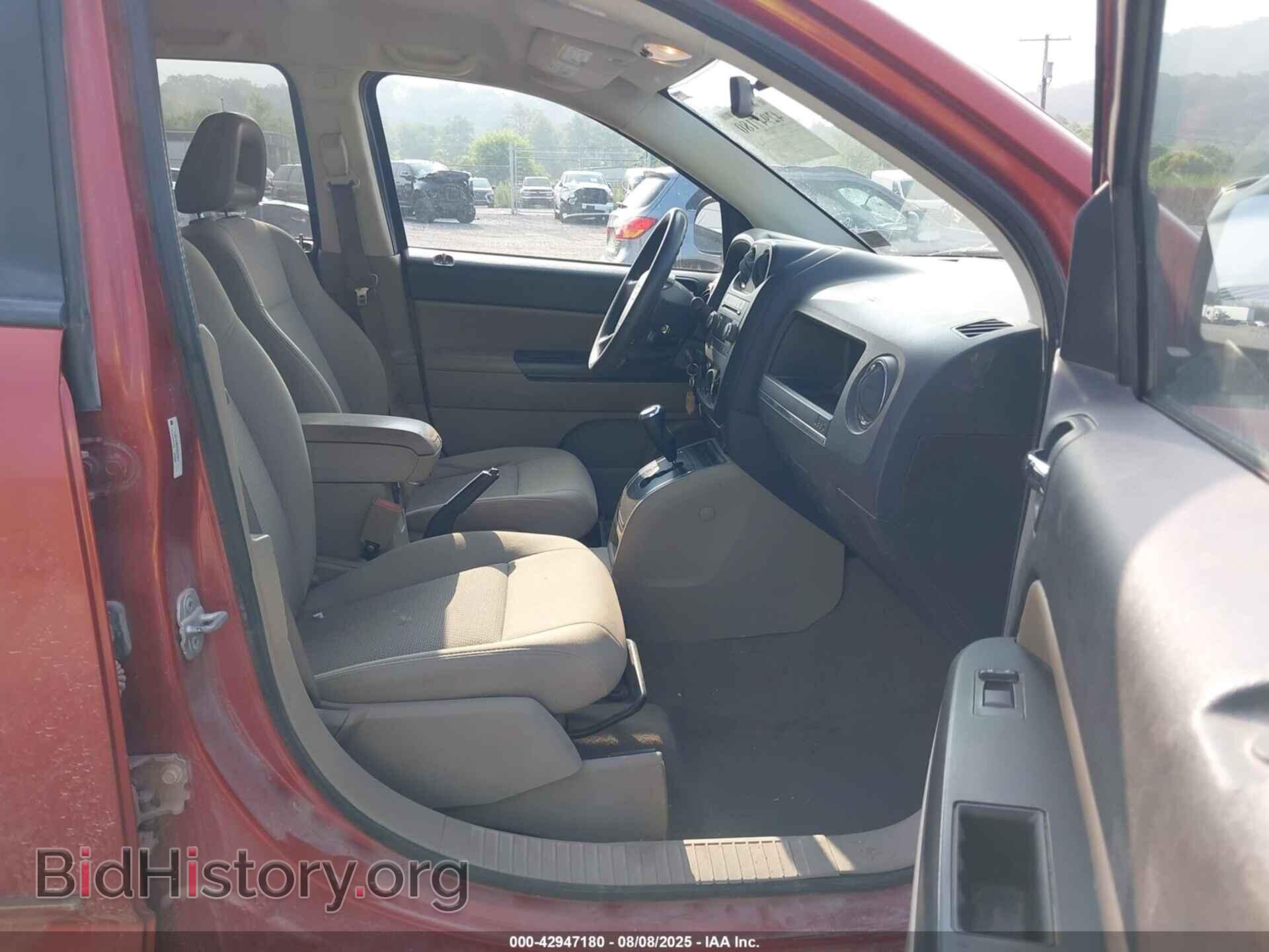 2009 JEEP COMPASS - VIN: 1J4FF47B39D207991 - Фото 5