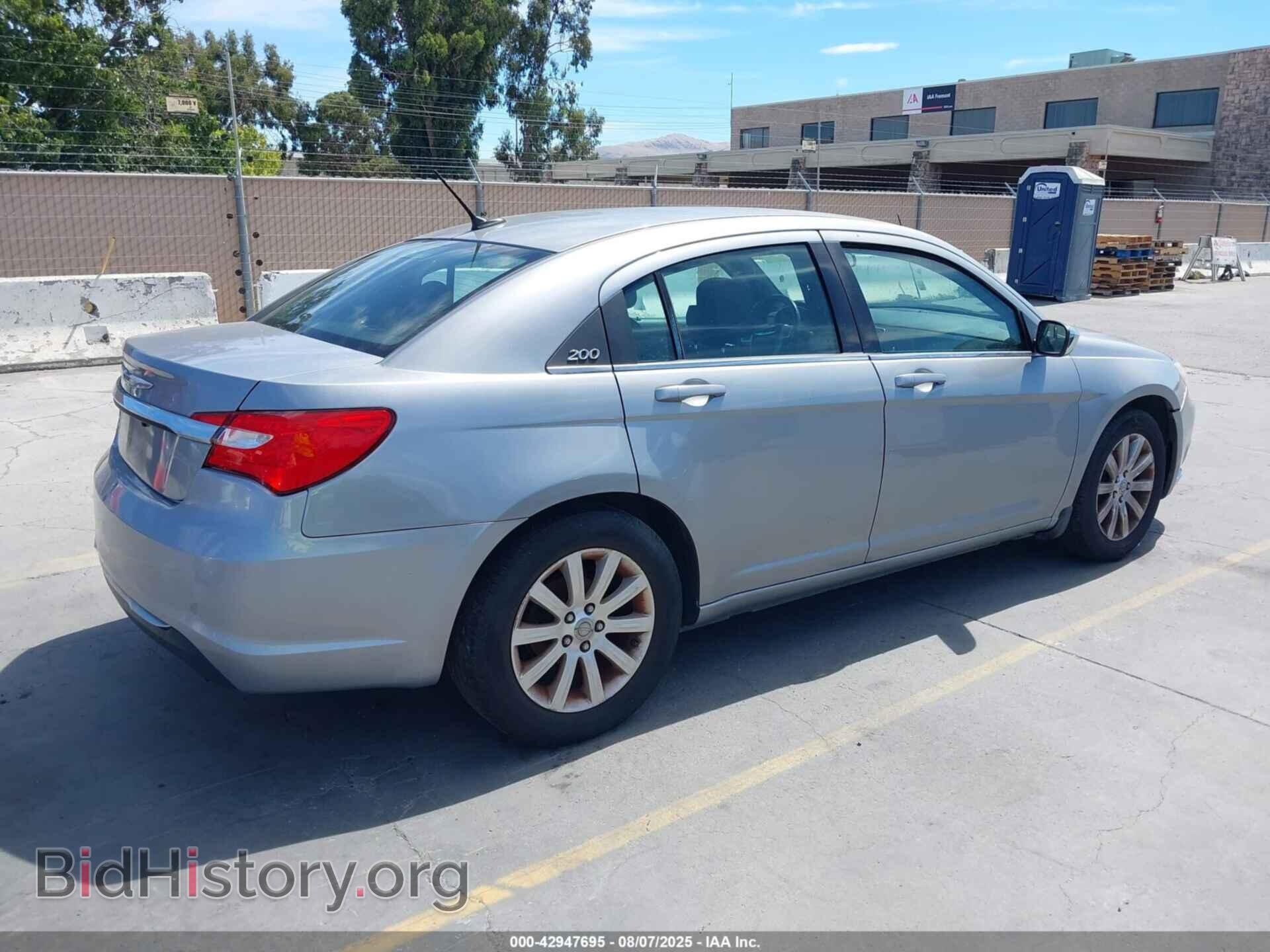 2013 CHRYSLER 200 - VIN: 1C3CCBBB9DN764523 - Фото 4