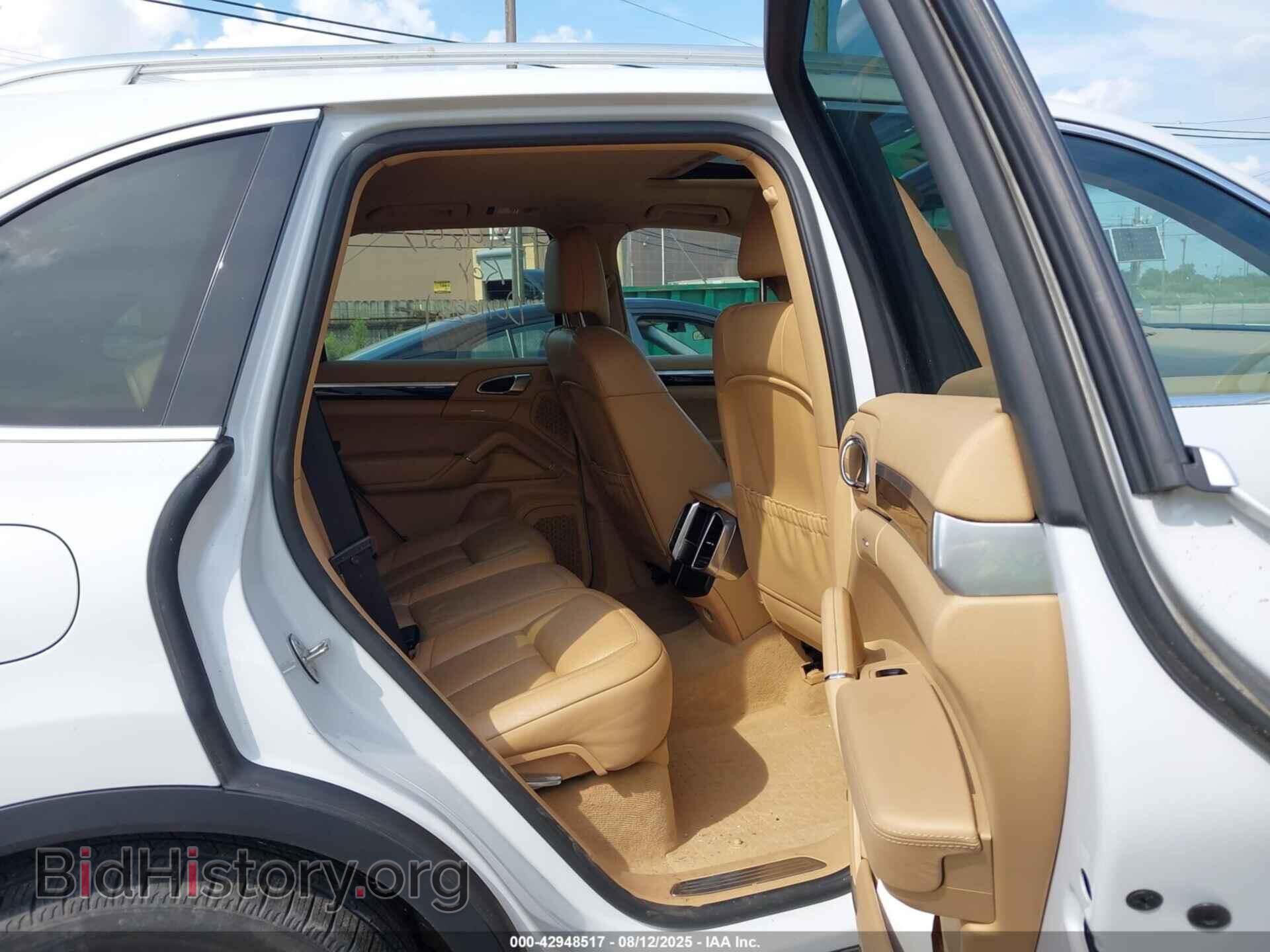 2016 PORSCHE CAYENNE - VIN: WP1AA2A22GKA14976 - Фото 8