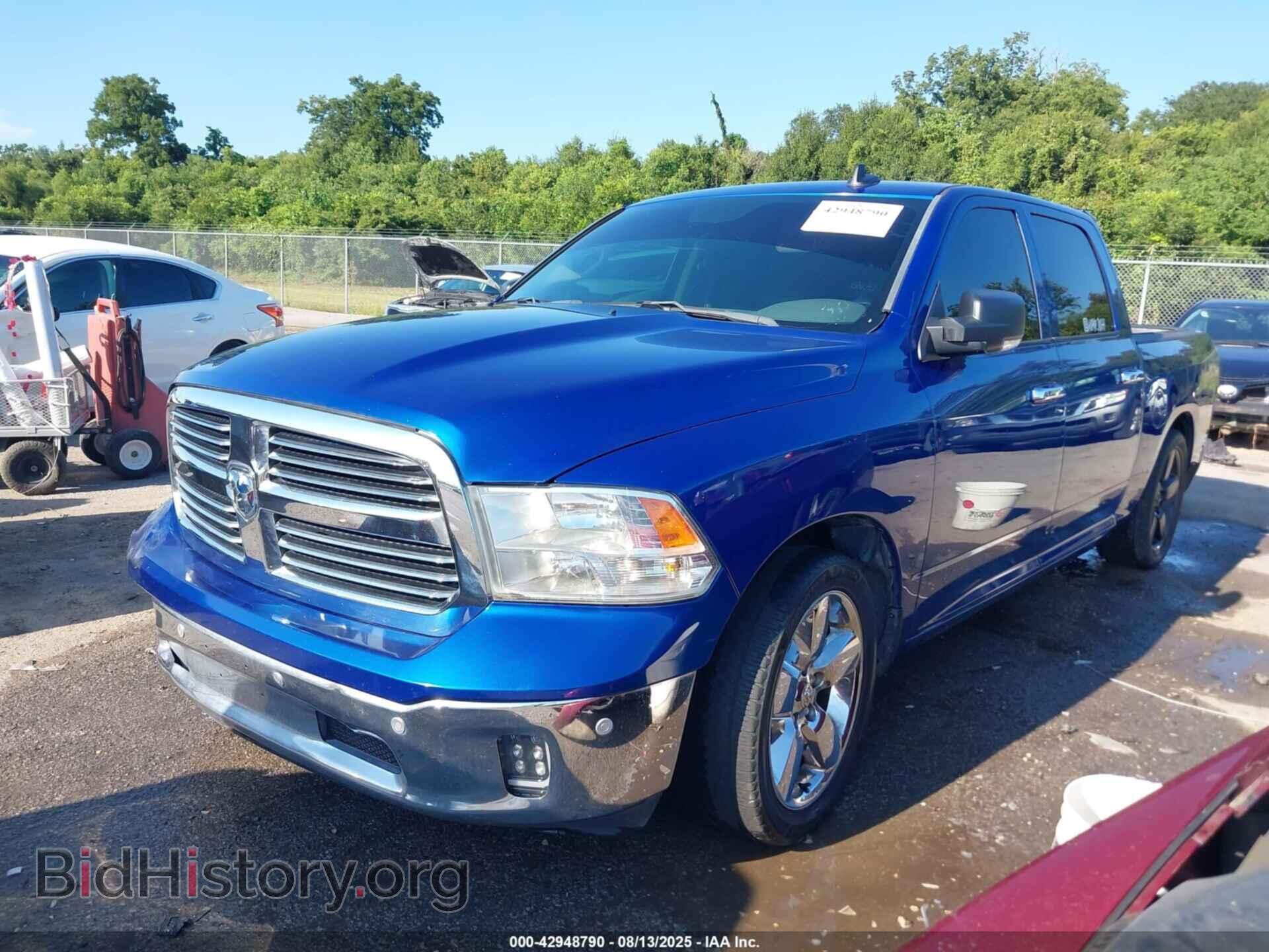 2018 RAM 1500 - VIN: 3C6RR6LT1JG195374 - Фото 2