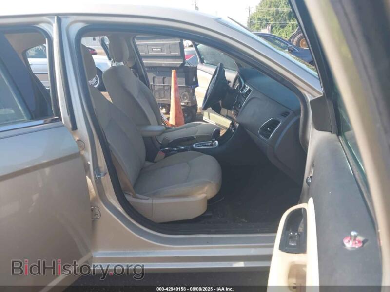 2013 Chrysler 200 (VIN 1C3CCBAB8DN761727) — фото 5 из 16
