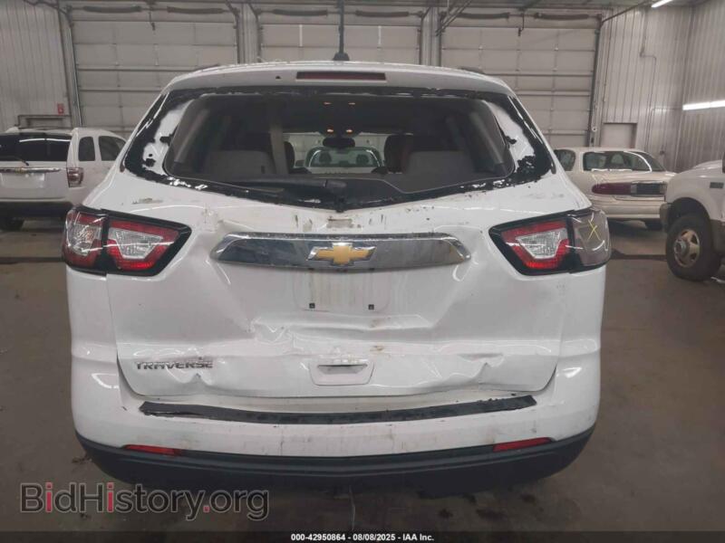 2017 Chevrolet TRAVERSE (VIN 1GNKRFED9HJ347398) — photo 6 of 17