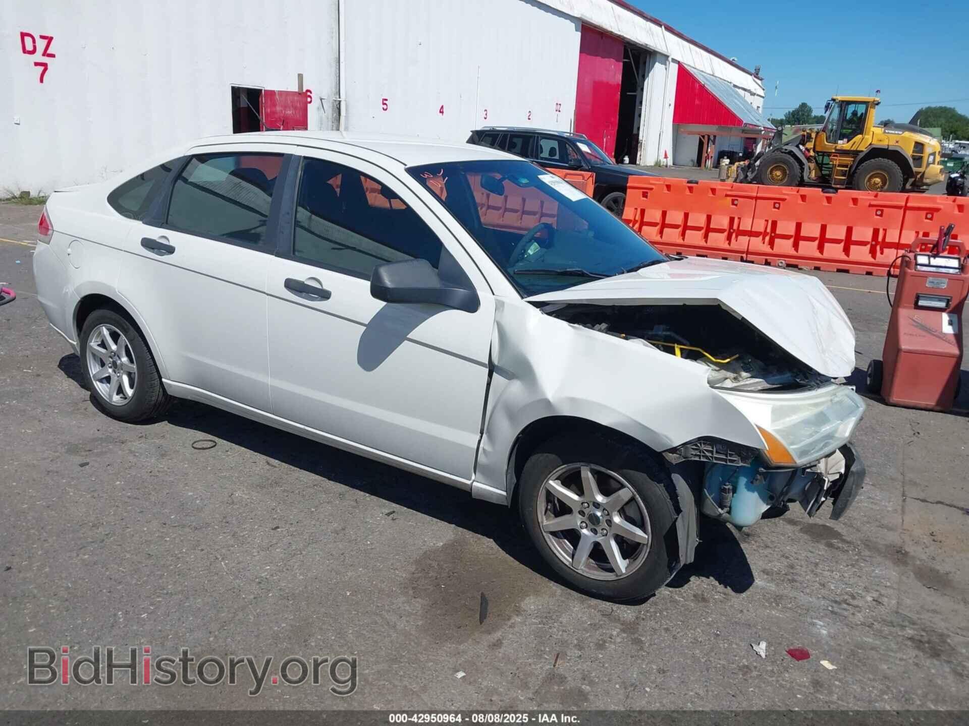 Photo 1FAHP3FN2BW152371 - FORD FOCUS 2011