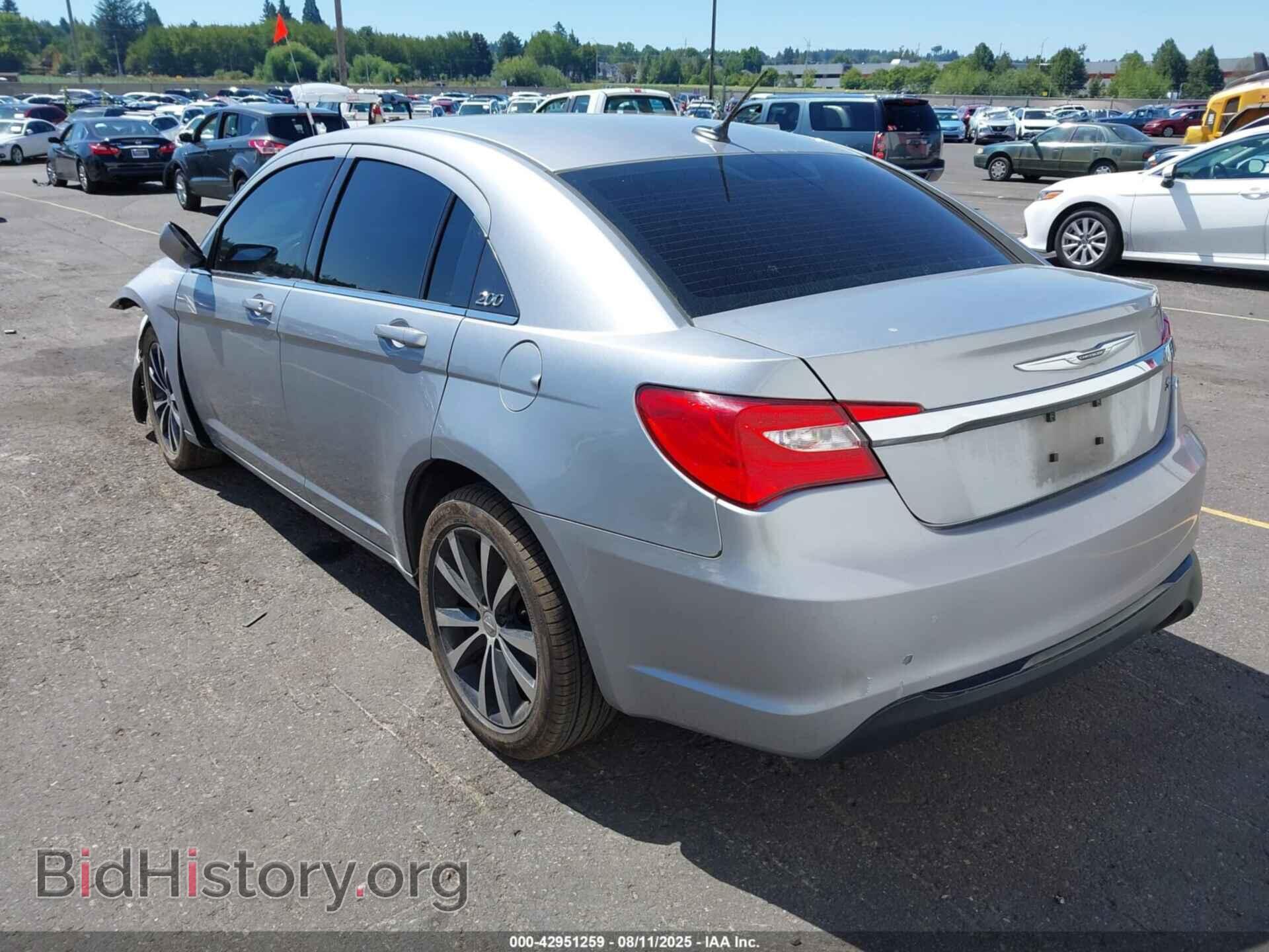 2013 CHRYSLER 200 - VIN: 1C3CCBBB8DN598592 - Фото 3