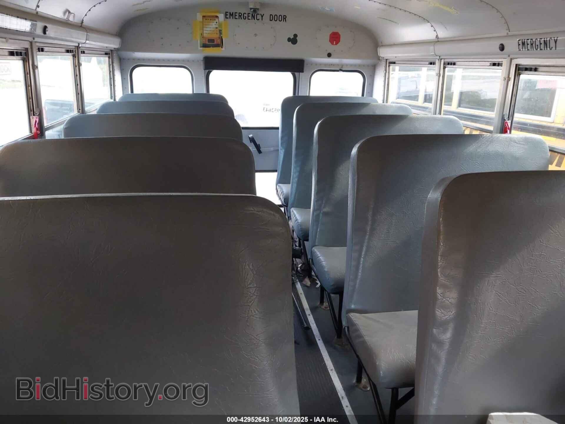 2010 FORD E-450 CUTAWAY - VIN: 1FDFE4FP1ADA27883 - Фото 6