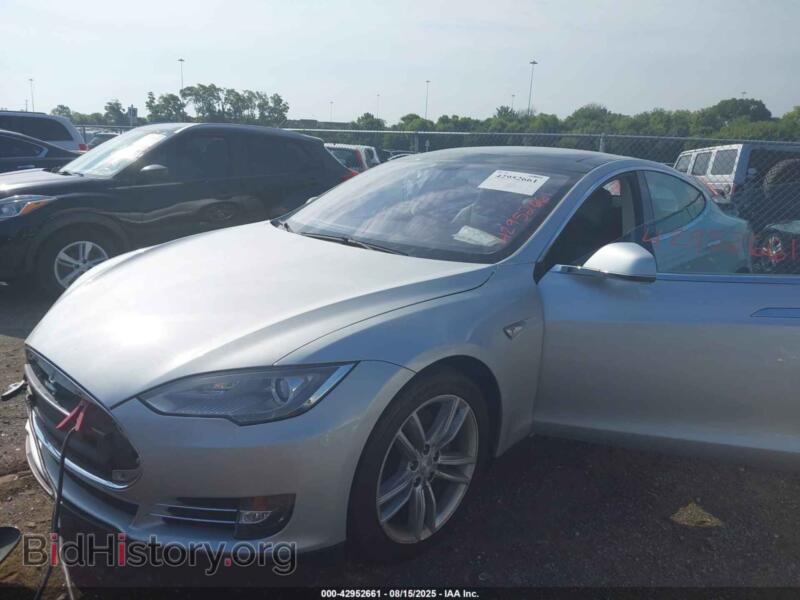2013 Tesla MODEL S (VIN 5YJSA1CN4DFP17253) — фото 6 из 17