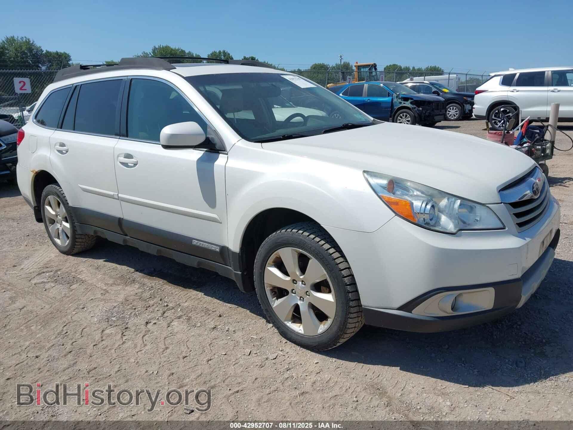 Photo 4S4BRDKC1B2392471 - SUBARU OUTBACK 2011
