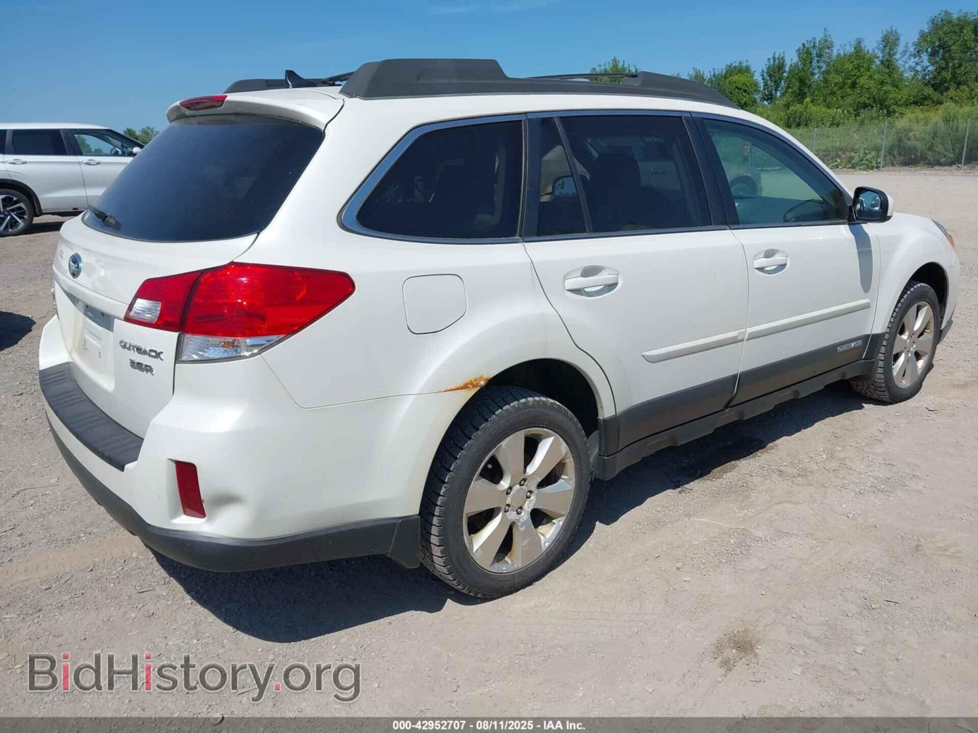 2011 SUBARU OUTBACK - VIN: 4S4BRDKC1B2392471 - Фото 4