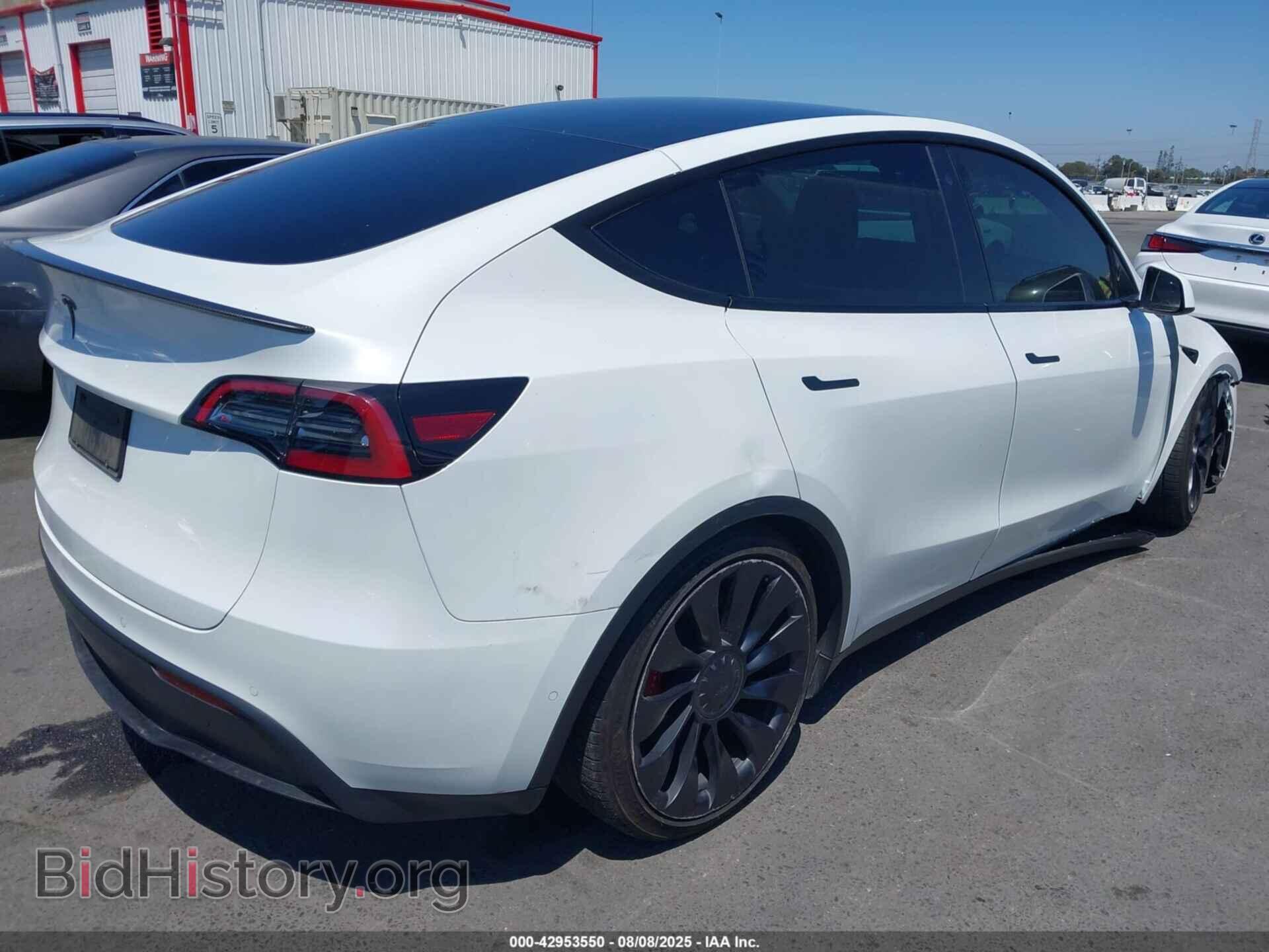 2022 TESLA MODEL Y - VIN: 7SAYGDEF1NF452425 - Фото 4