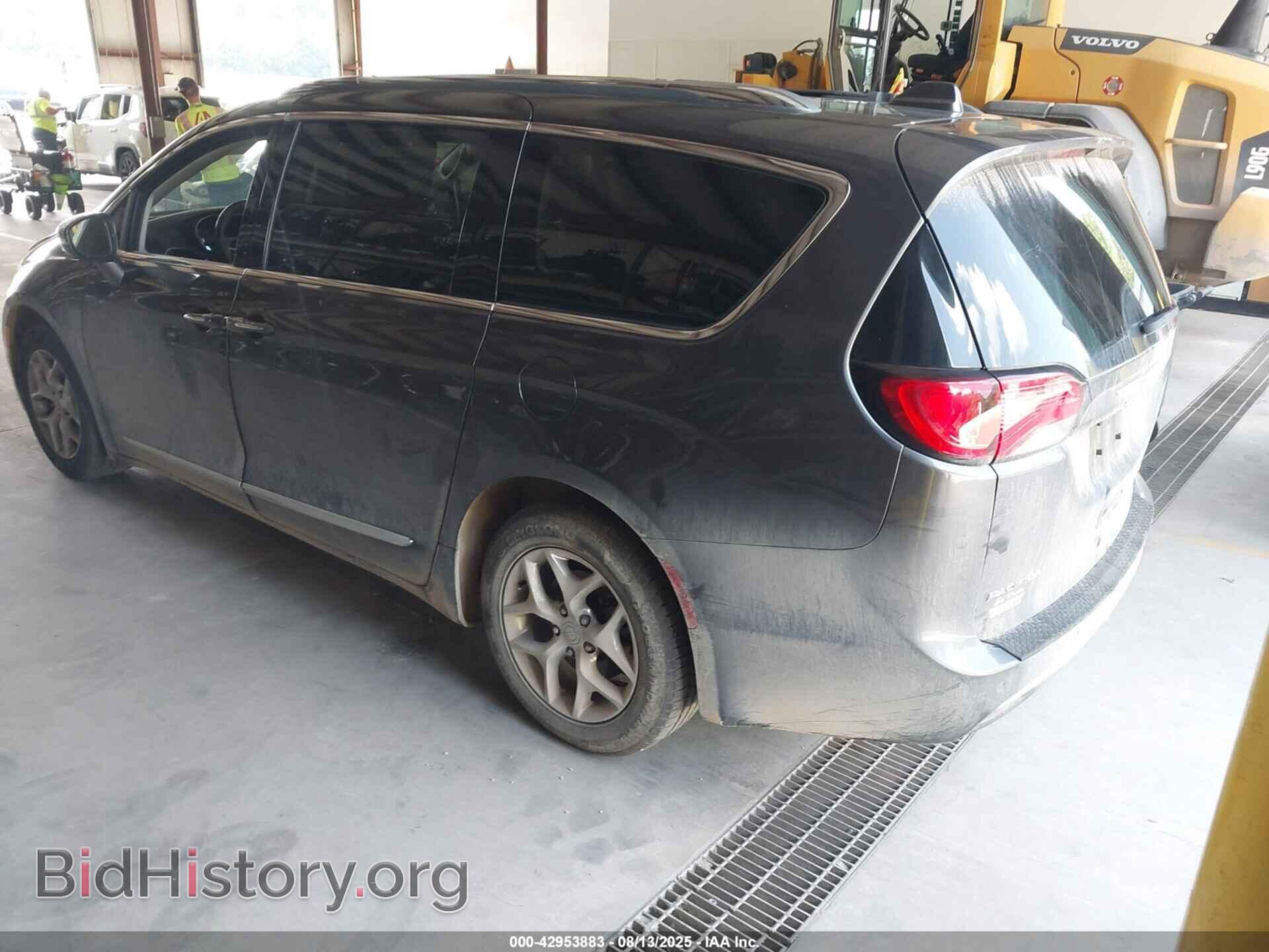 2018 CHRYSLER PACIFICA - VIN: 2C4RC1GG2JR351118 - Фото 3