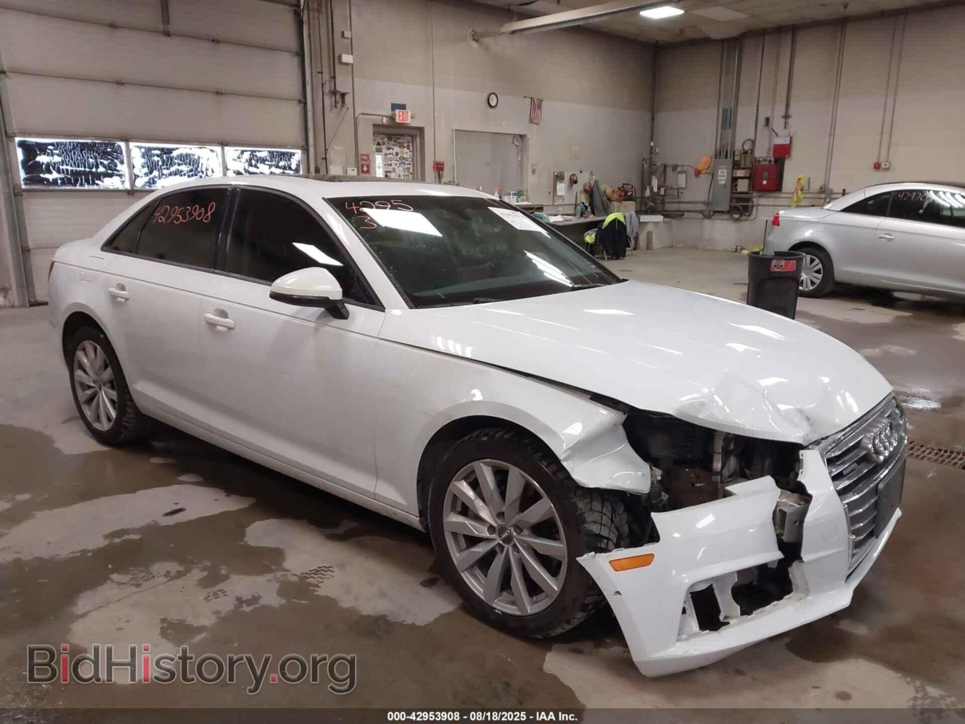 Photo WAUANAF44HN069968 - AUDI A4 2017