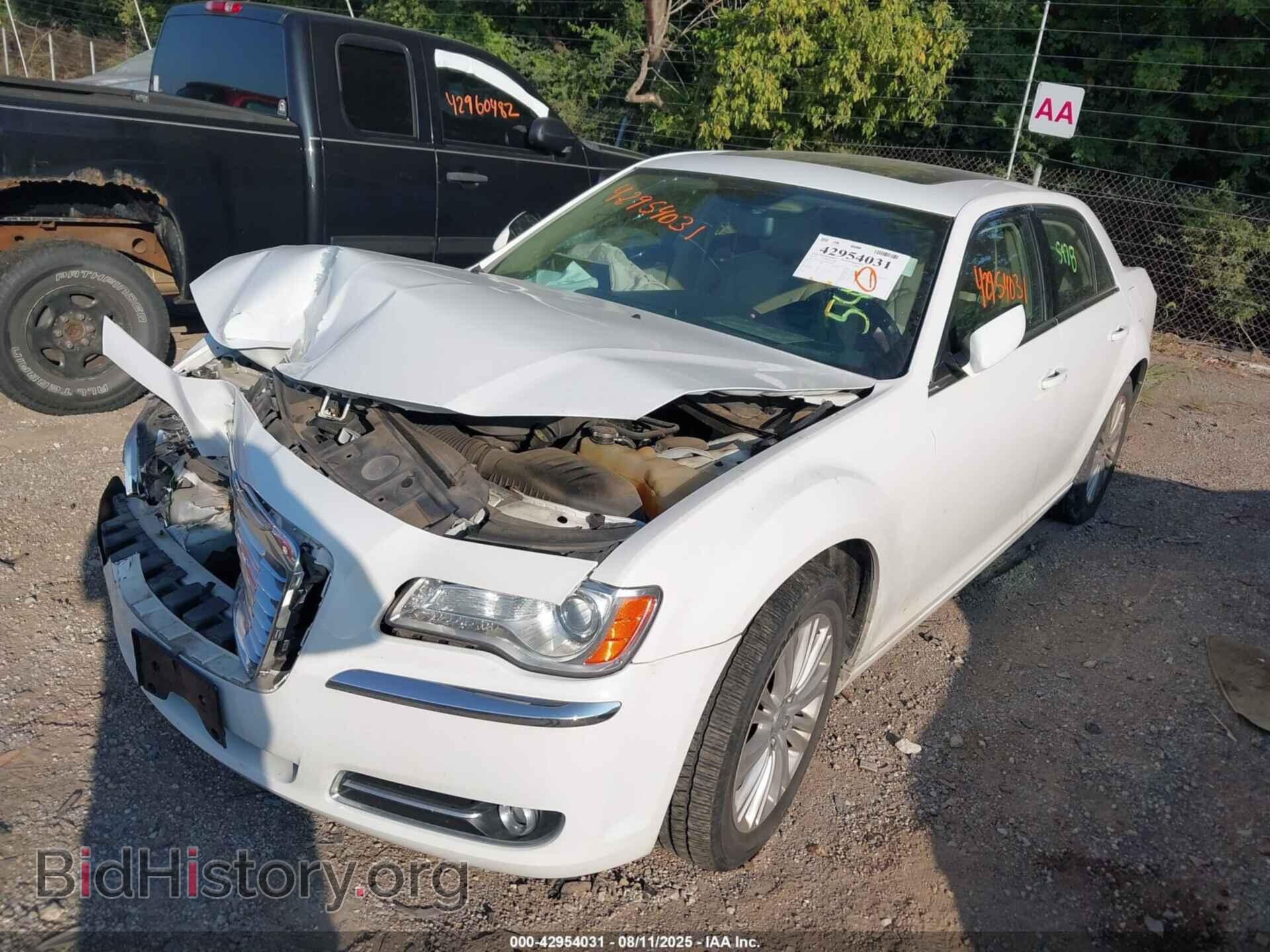 2014 CHRYSLER 300 - VIN: 2C3CCARG7EH203792 - Photo 2