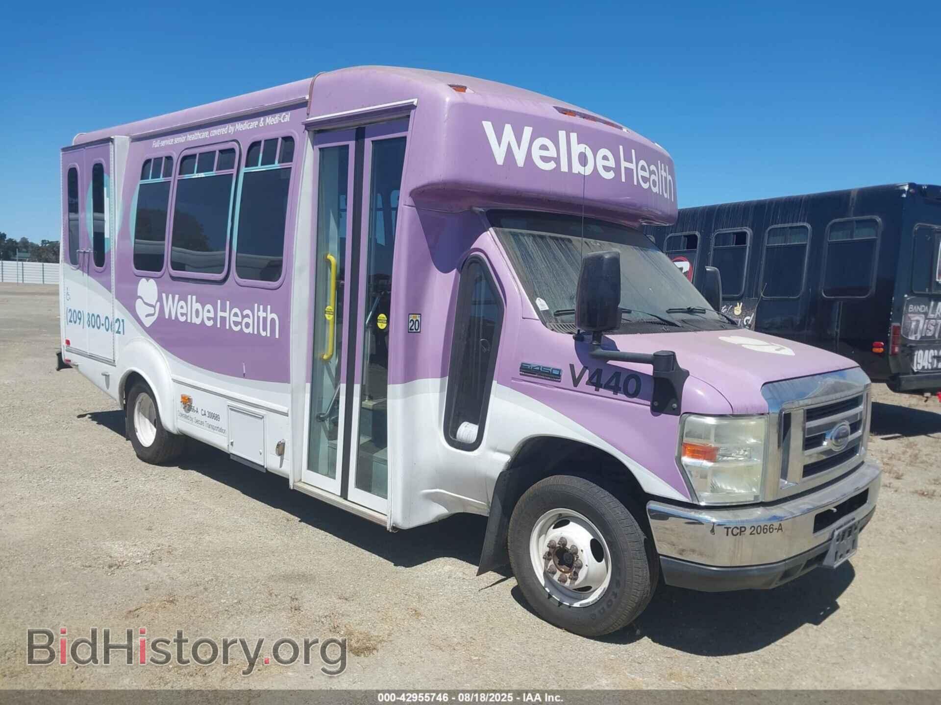 Photo 1FDFE4FS5DDA05877 - FORD E-450 CUTAWAY 2013