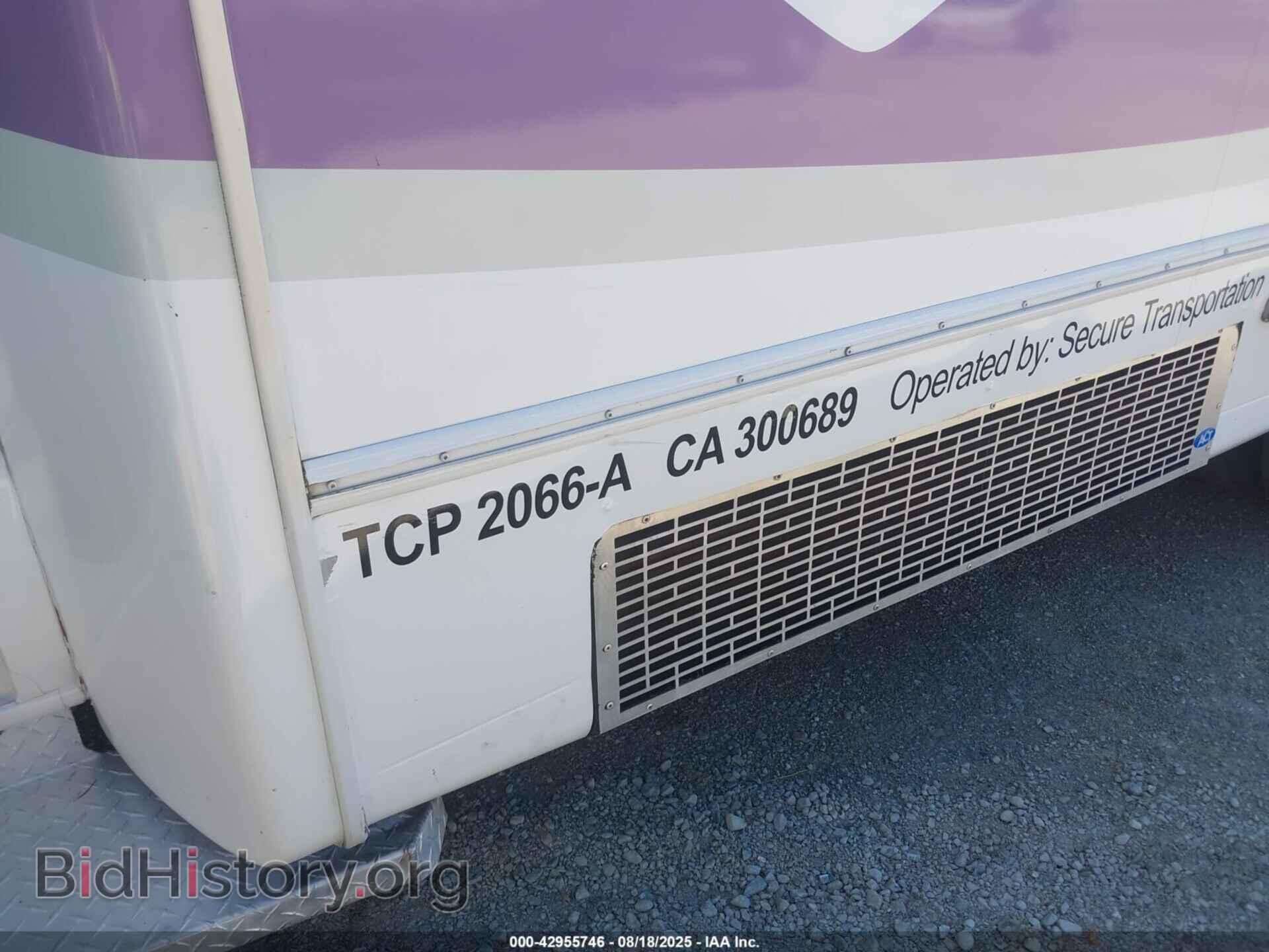 2013 FORD E-450 CUTAWAY - VIN: 1FDFE4FS5DDA05877 - Фото 6