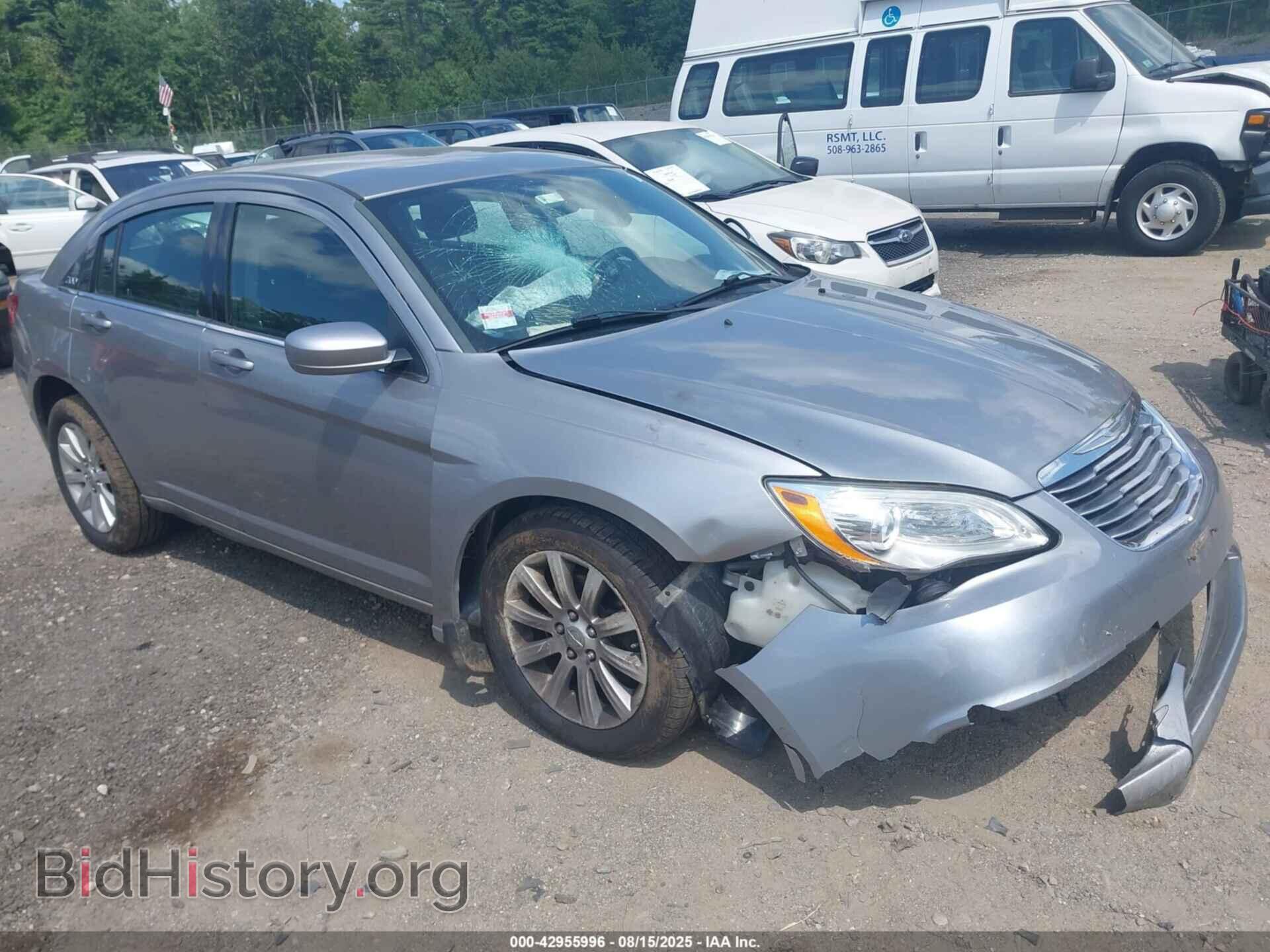 Photo 1C3CCBBB5DN570135 - CHRYSLER 200 2013