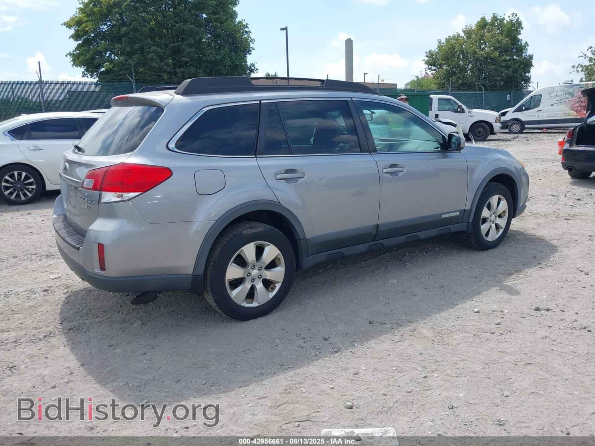 2010 SUBARU OUTBACK - VIN: 4S4BRDKC1A2372557 - Фото 4