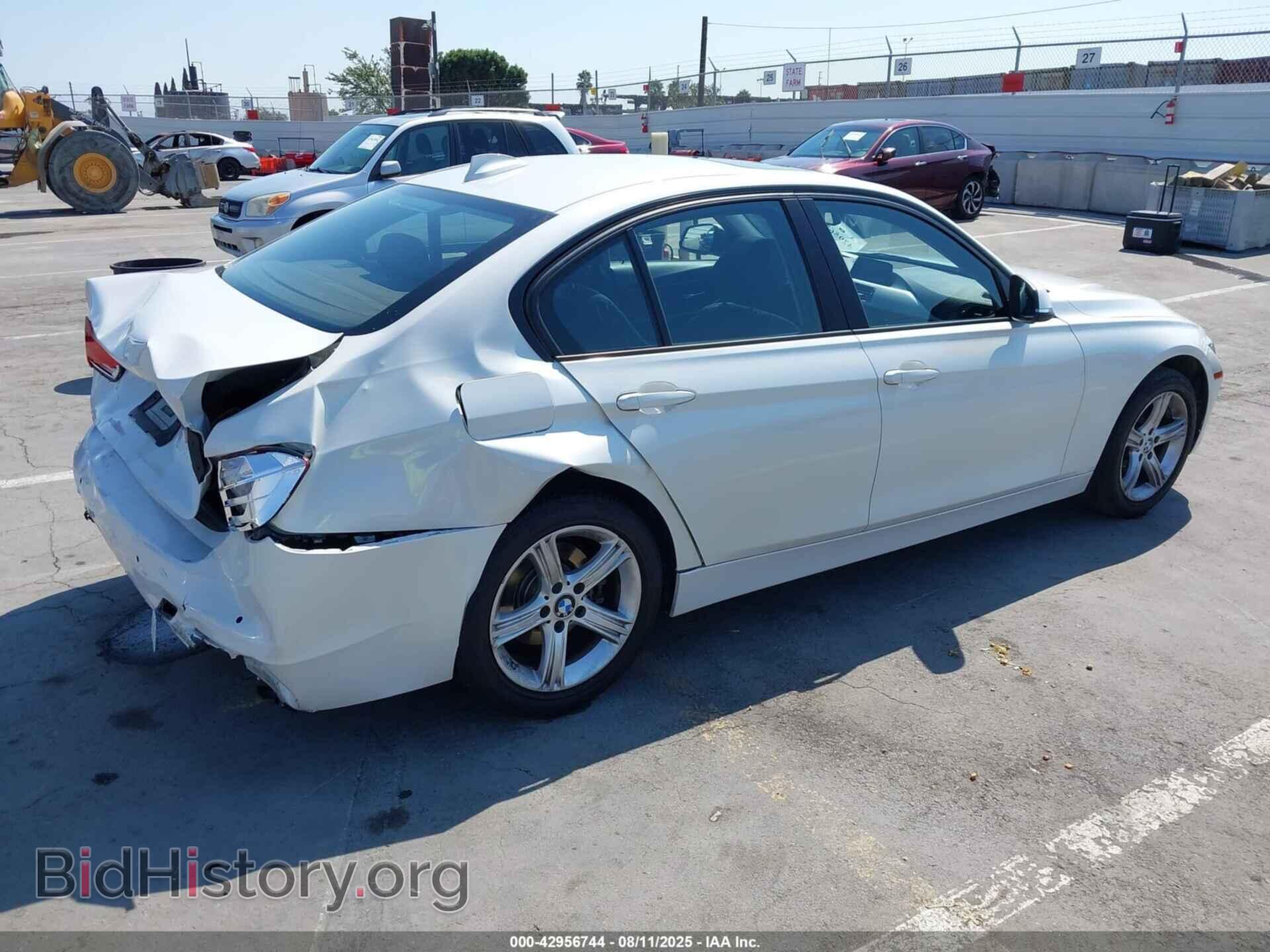 2015 BMW 320I - VIN: WBA3B1C59FK135802 - Фото 4