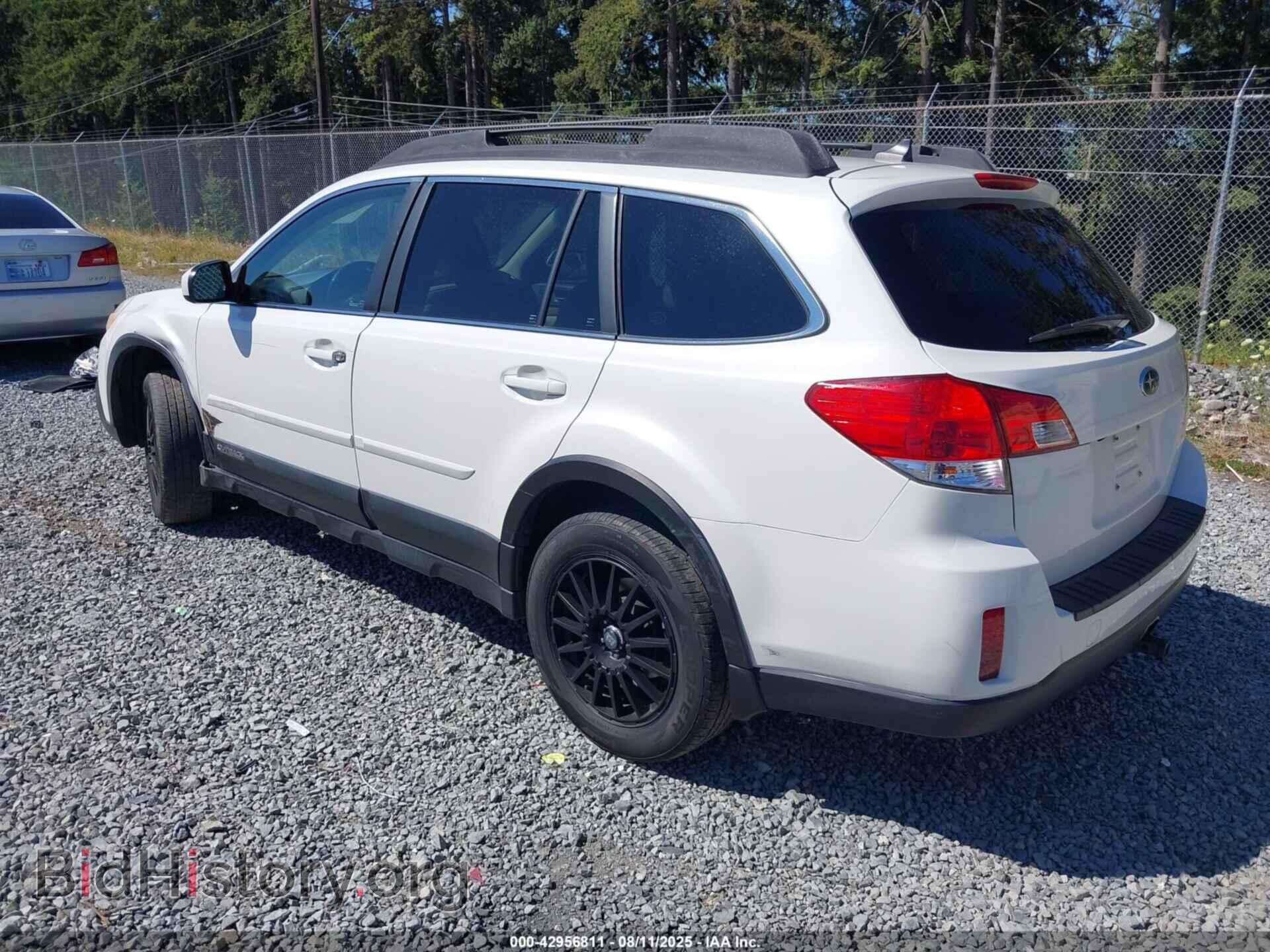2014 SUBARU OUTBACK - VIN: 4S4BRBLC2E3317702 - Фото 3