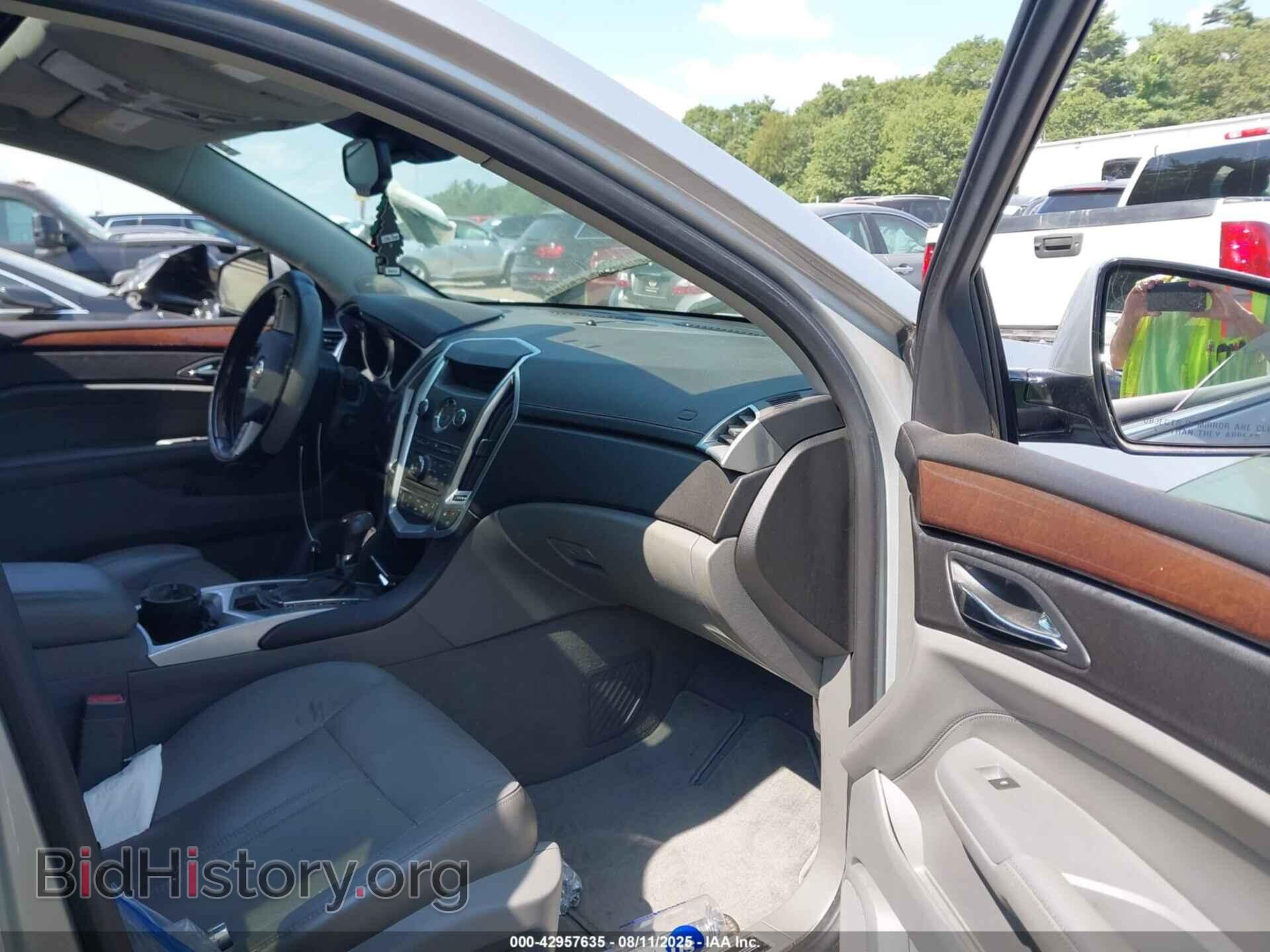 2011 CADILLAC SRX - VIN: 3GYFNEEY7BS646830 - Photo 5