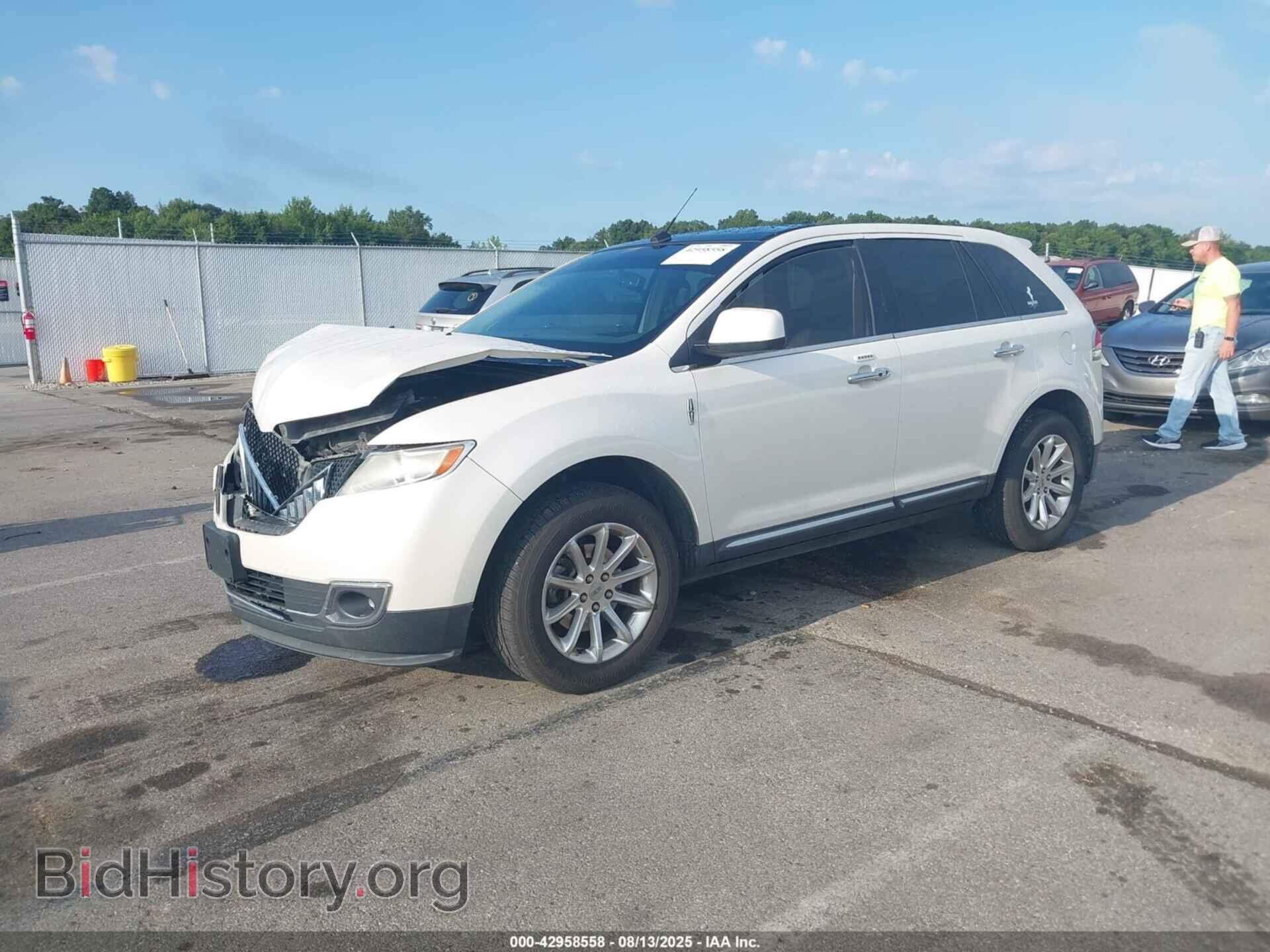 2011 LINCOLN MKX - VIN: 2LMDJ8JK3BBJ14329 - Фото 2