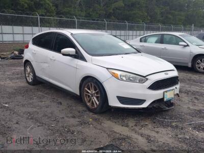 2015 Ford FOCUS SE, белый — VIN 1FADP3K21FL281915, IAAI