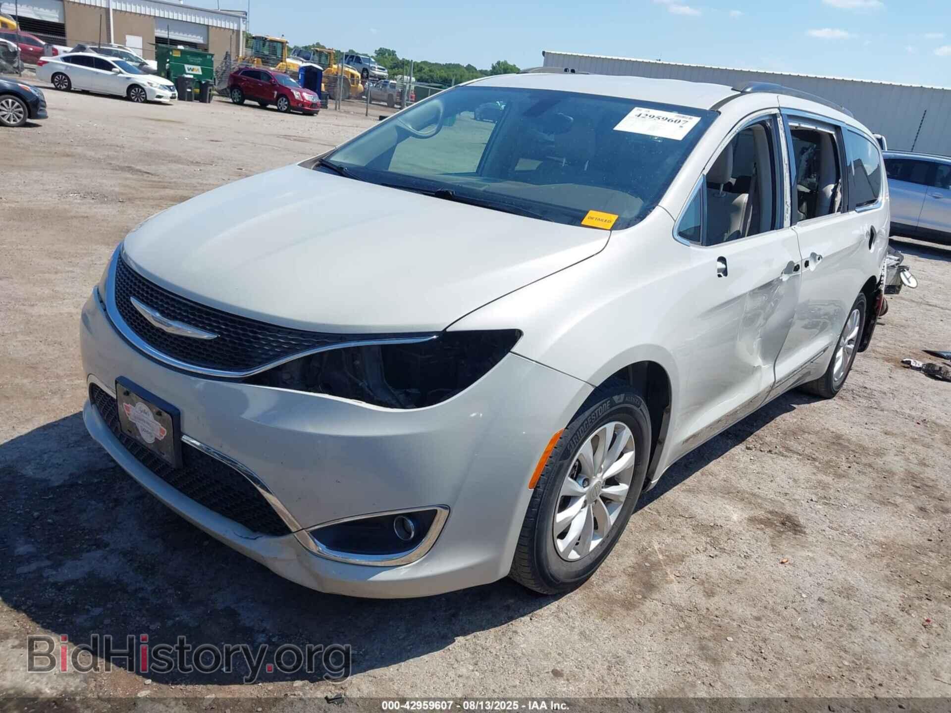 2017 CHRYSLER PACIFICA - VIN: 2C4RC1BG6HR552974 - Фото 2