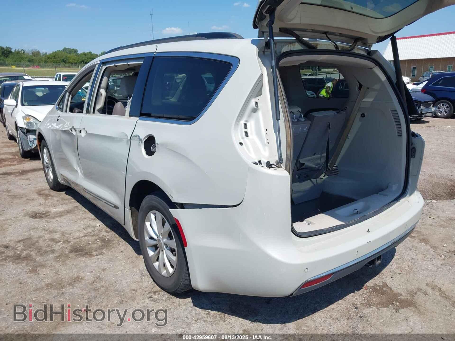 2017 CHRYSLER PACIFICA - VIN: 2C4RC1BG6HR552974 - Фото 3