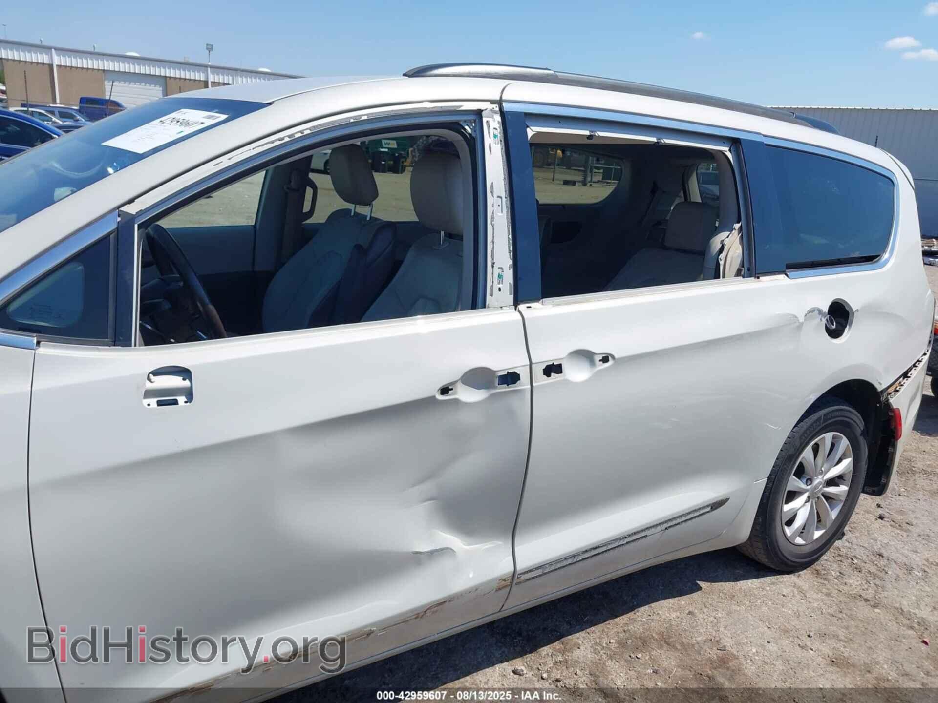 2017 CHRYSLER PACIFICA - VIN: 2C4RC1BG6HR552974 - Фото 6
