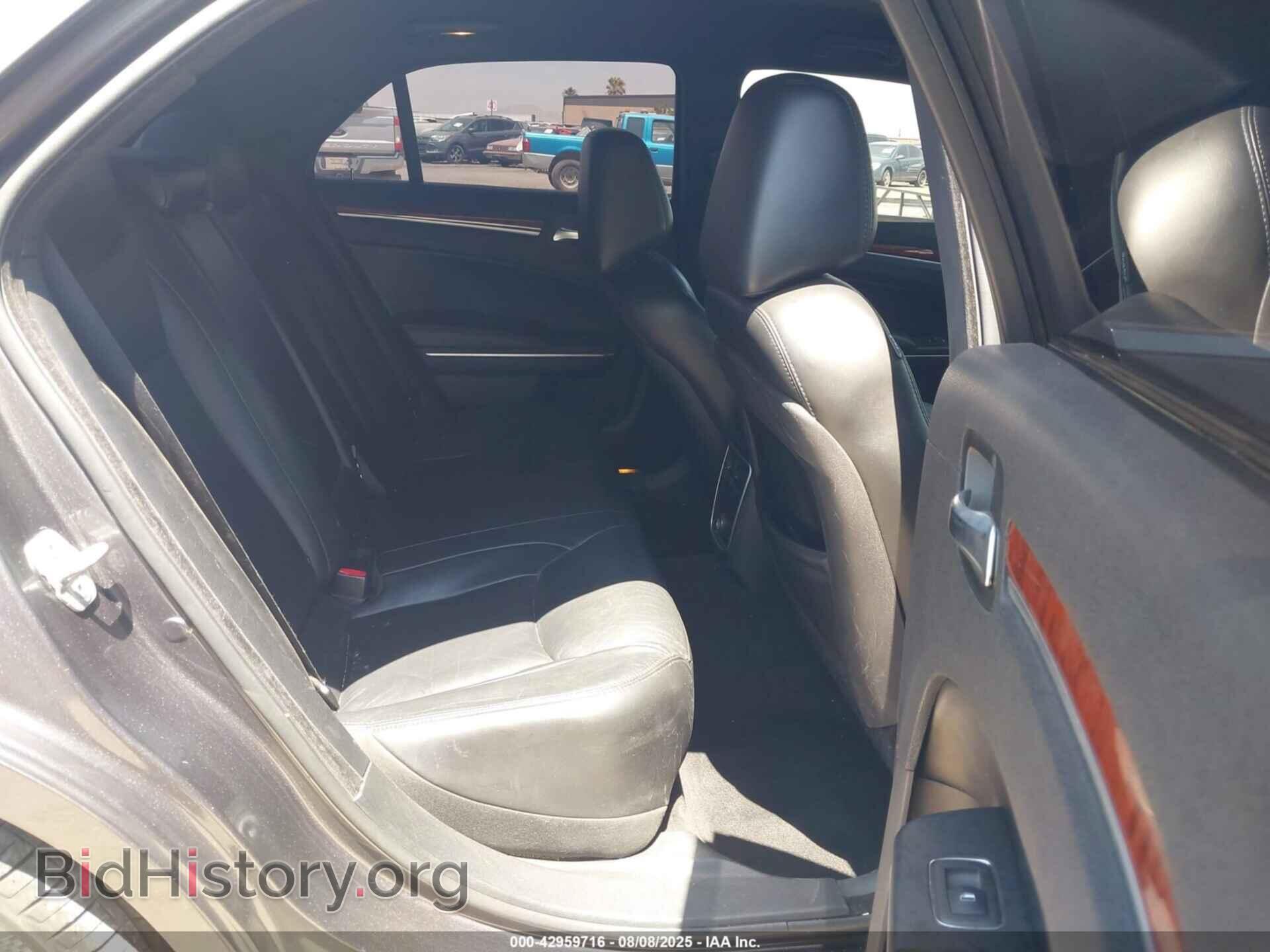 2013 CHRYSLER 300 - VIN: 2C3CCAAG8DH608960 - Фото 8