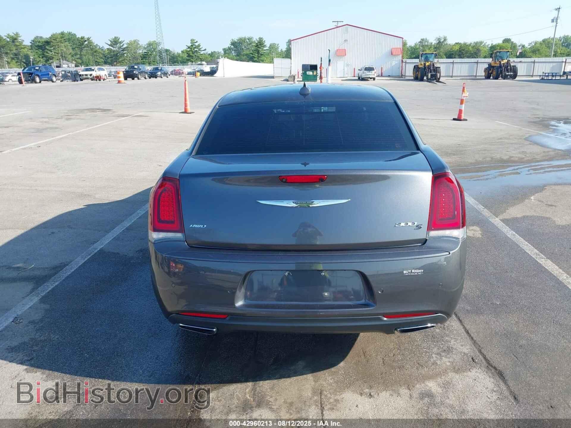 2018 CHRYSLER 300 - VIN: 2C3CCAGG2JH256378 - Фото 16