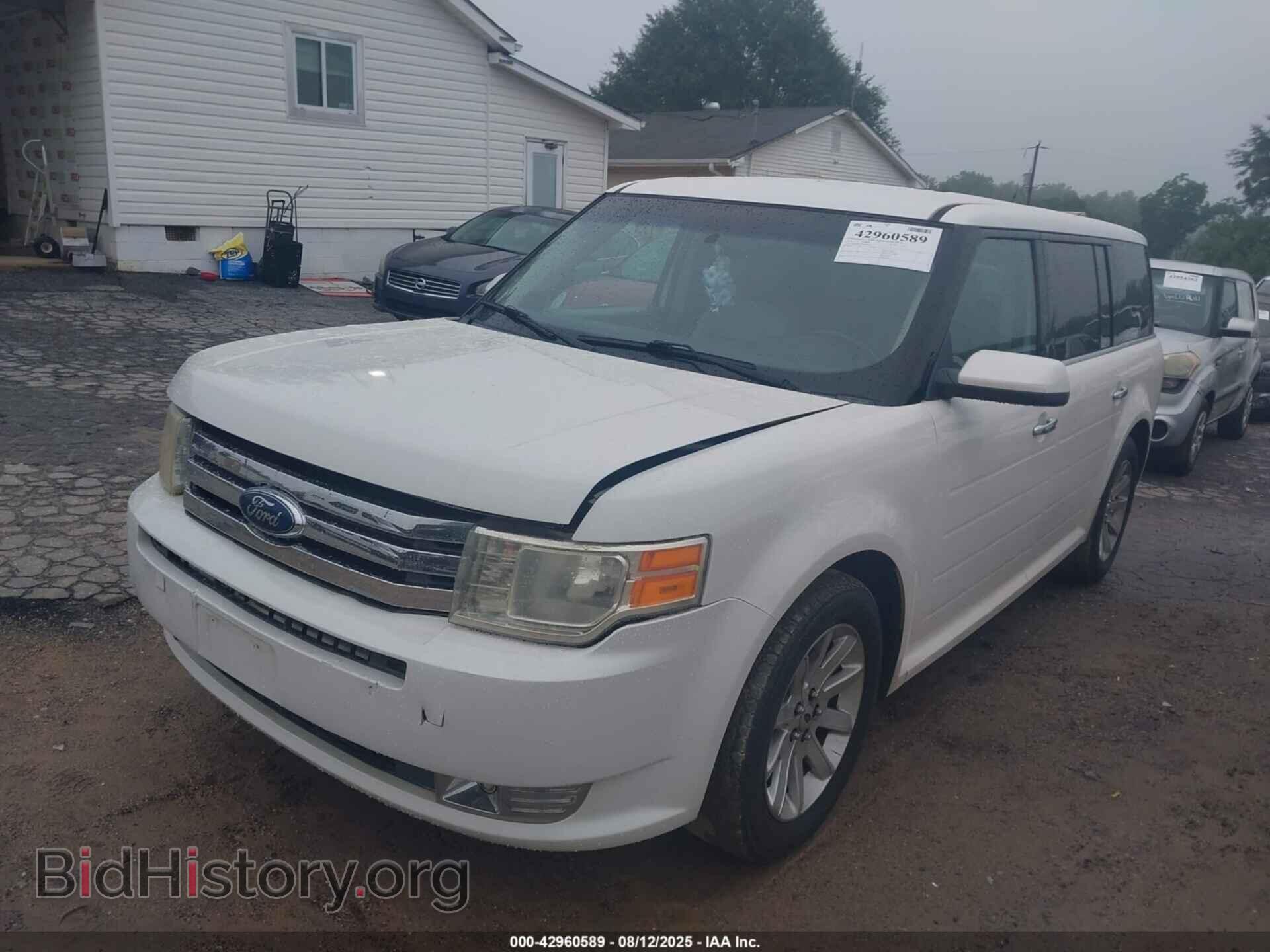 2010 FORD FLEX - VIN: 2FMGK5CC2ABB28733 - Photo 2