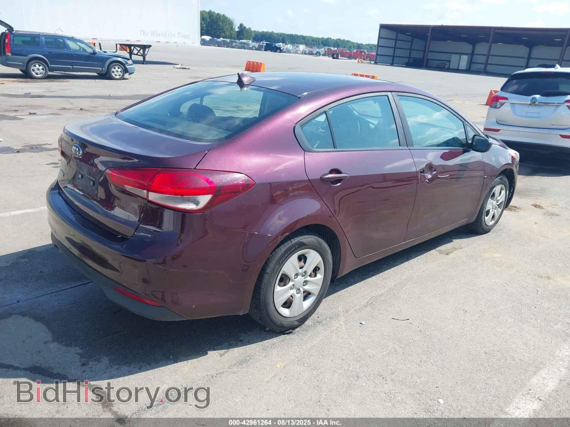 2017 KIA FORTE - VIN: 3KPFK4A75HE047647 - Фото 4