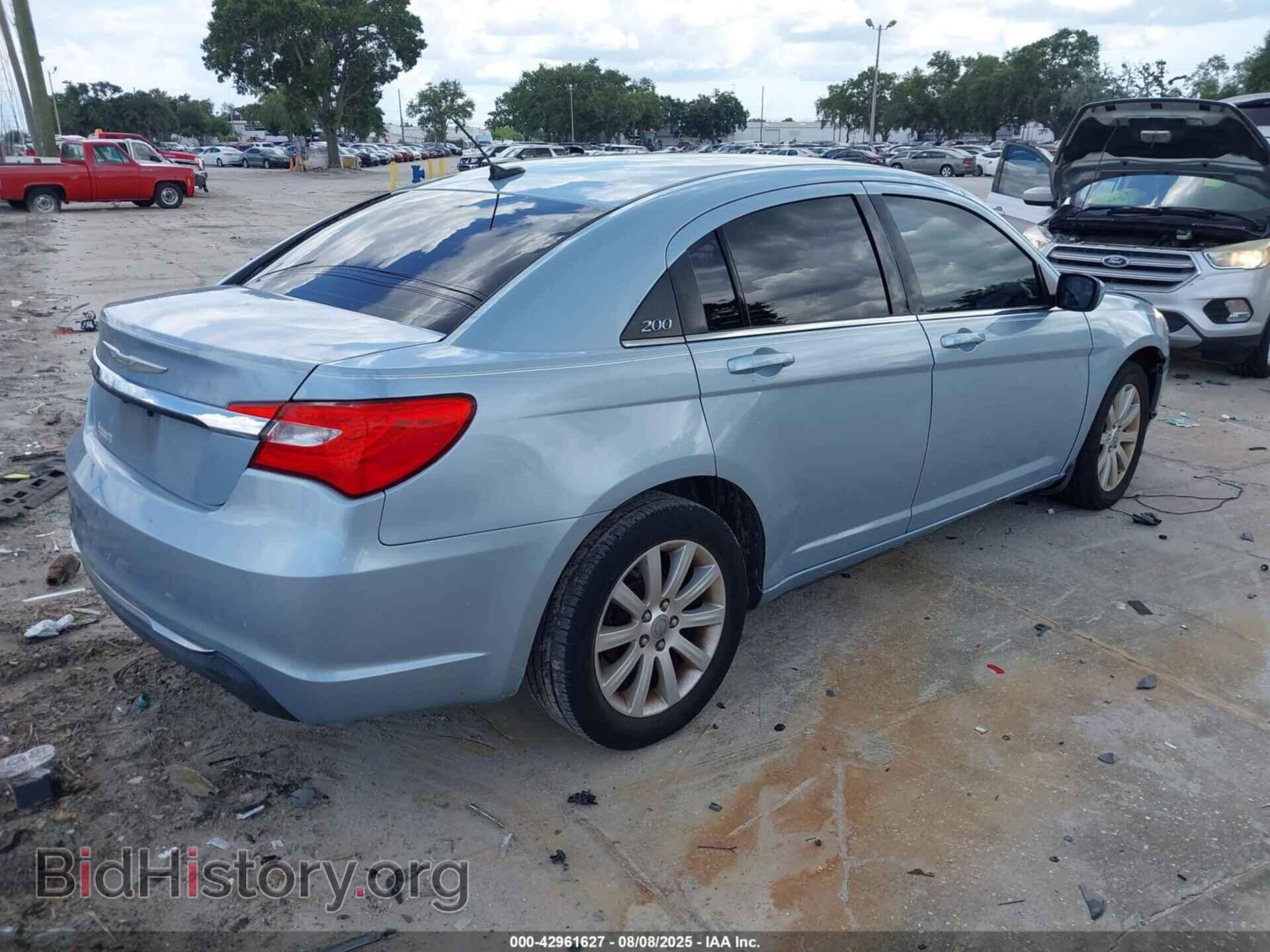 2013 CHRYSLER 200 - VIN: 1C3CCBBB1DN513110 - Фото 4