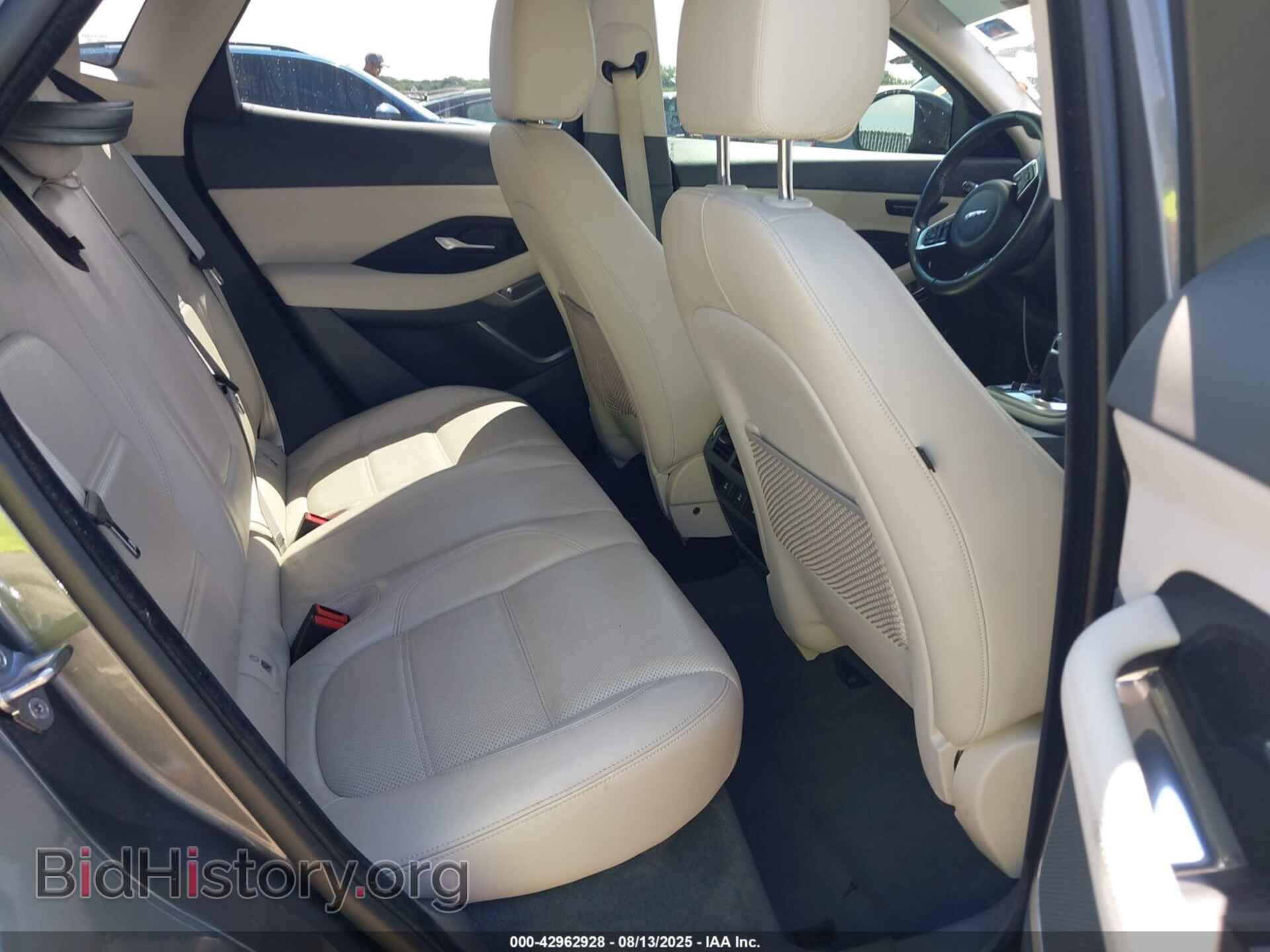 2019 JAGUAR E-PACE - VIN: SADFP2FX3K1Z33737 - Photo 8