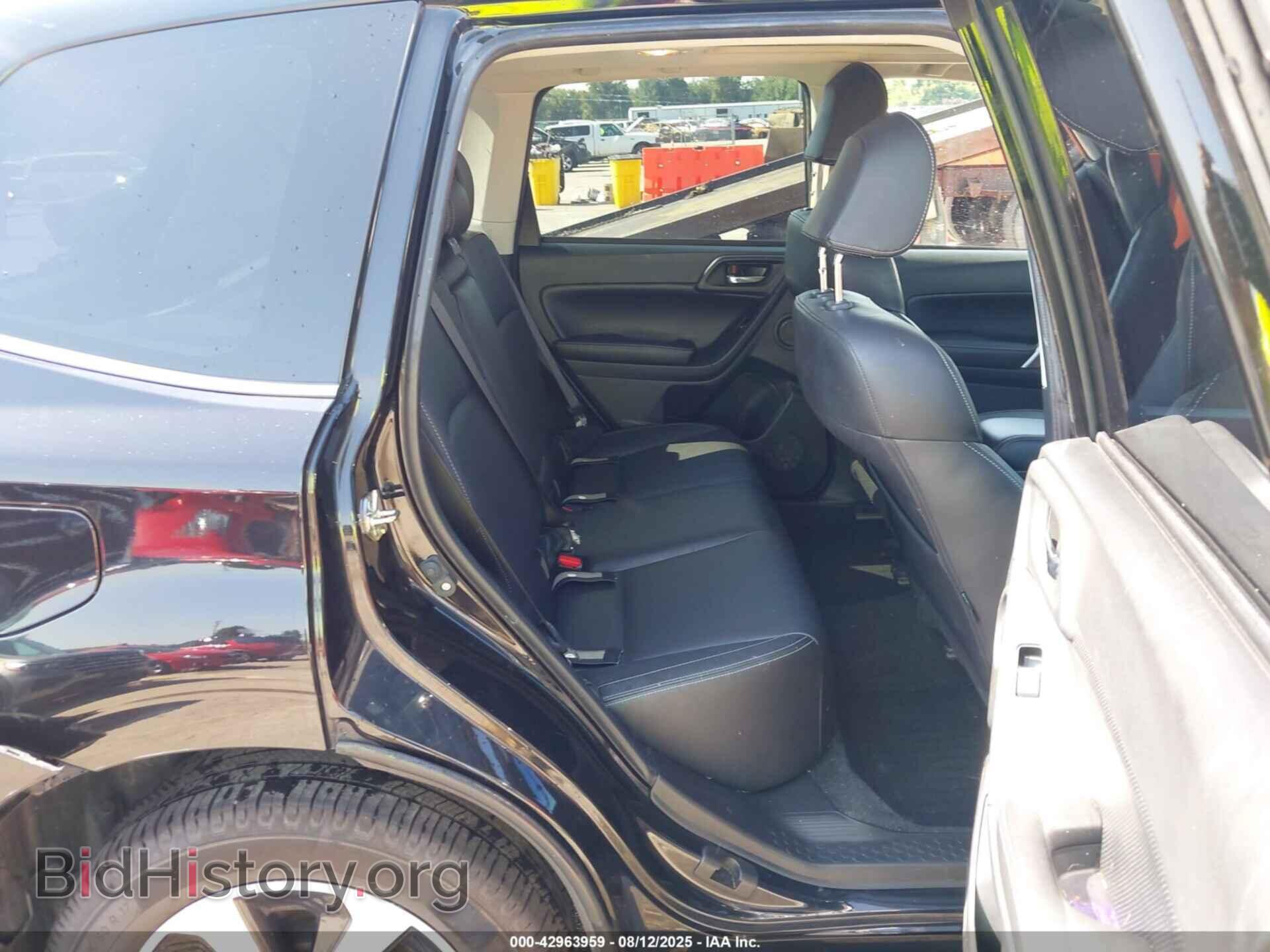 2017 SUBARU FORESTER - VIN: JF2SJARC6HH463560 - Фото 8