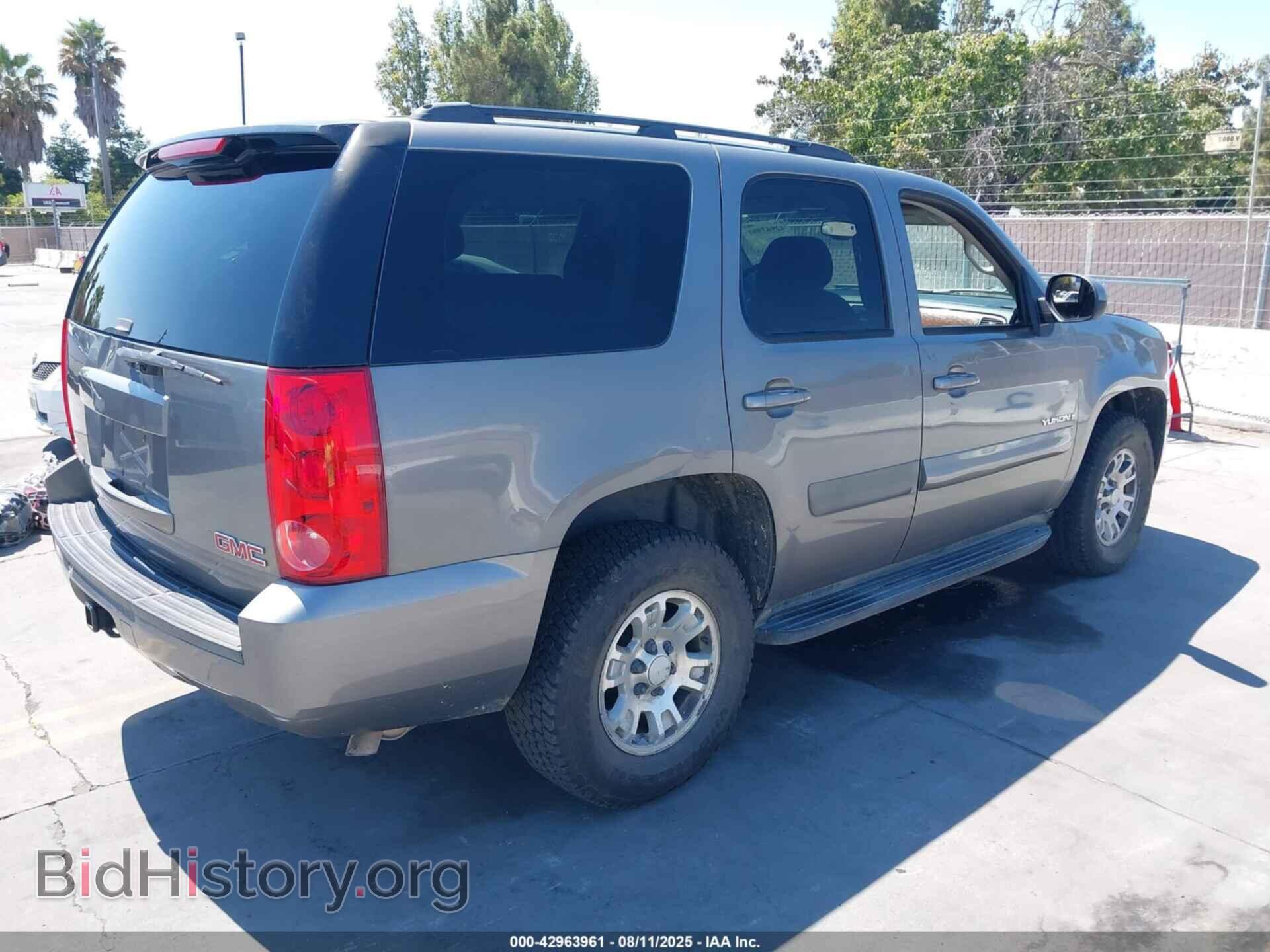 2008 GMC YUKON - VIN: 1GKFC13C38J229926 - Фото 4