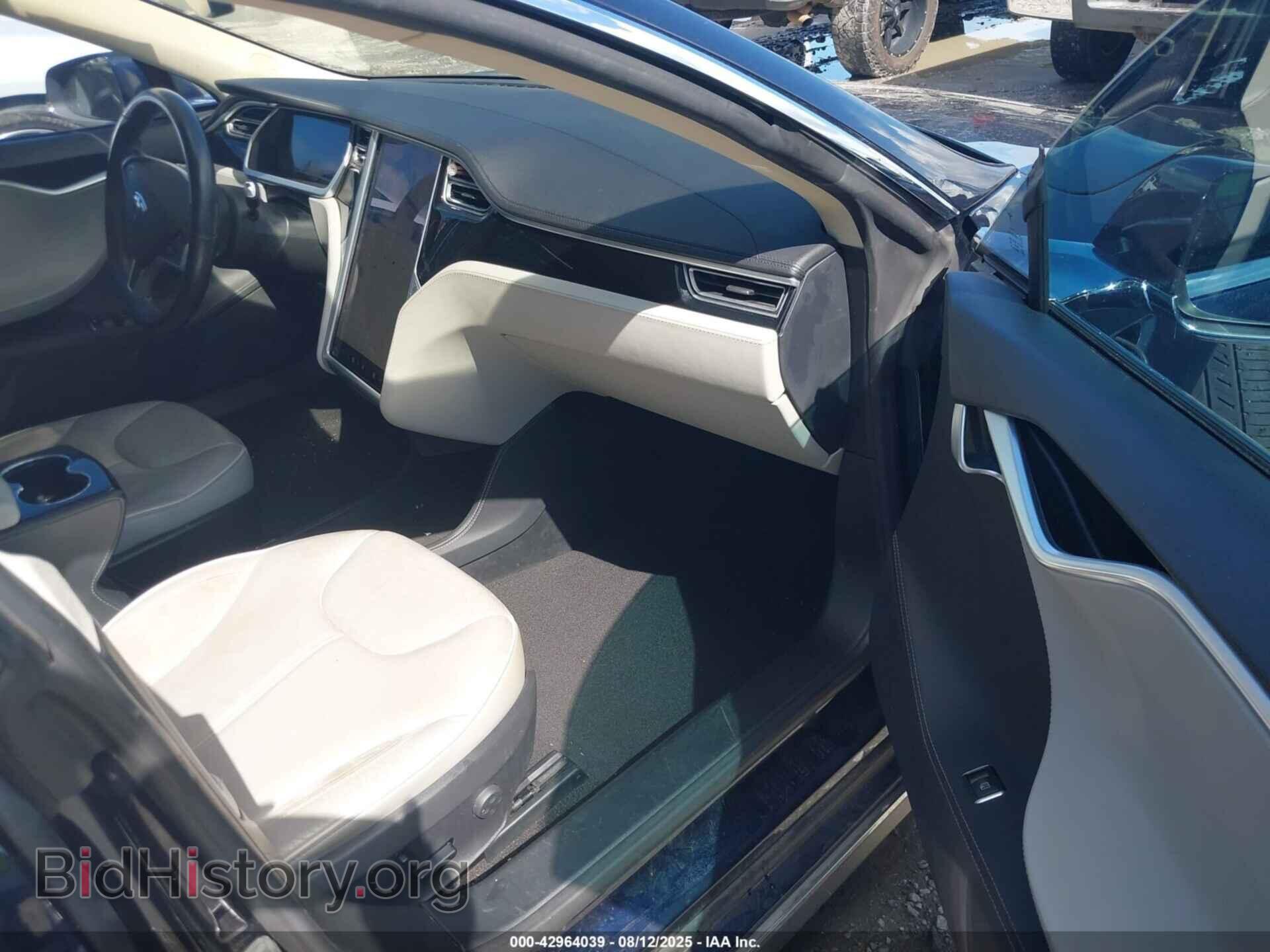 2014 TESLA MODEL S - VIN: 5YJSA1H19EFP33830 - Фото 5