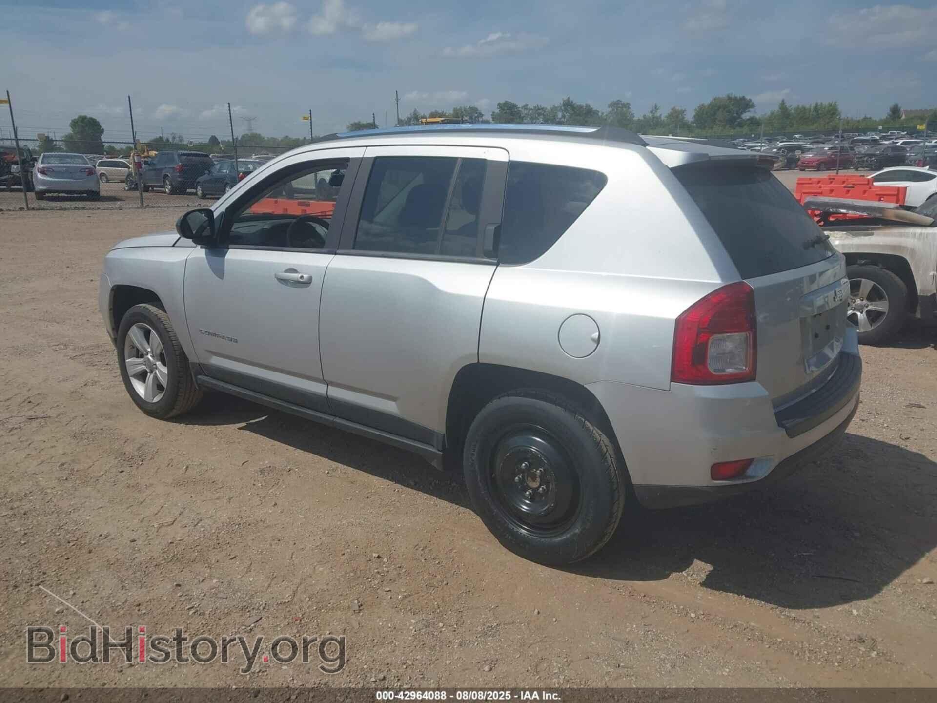 2011 JEEP COMPASS - VIN: 1J4NT1FA2BD224508 - Photo 3