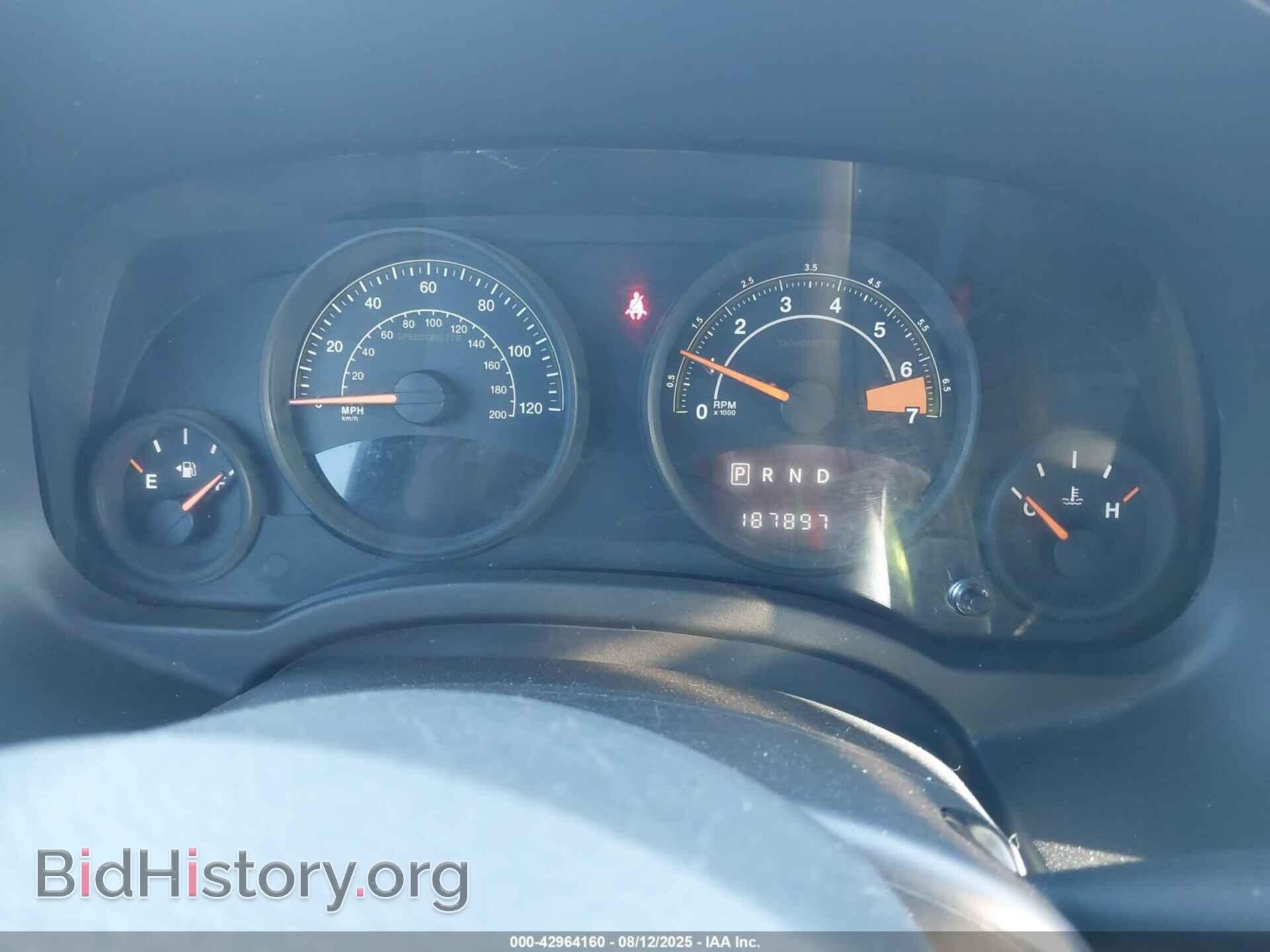 2014 JEEP COMPASS - VIN: 1C4NJCBA8ED617995 - Фото 7
