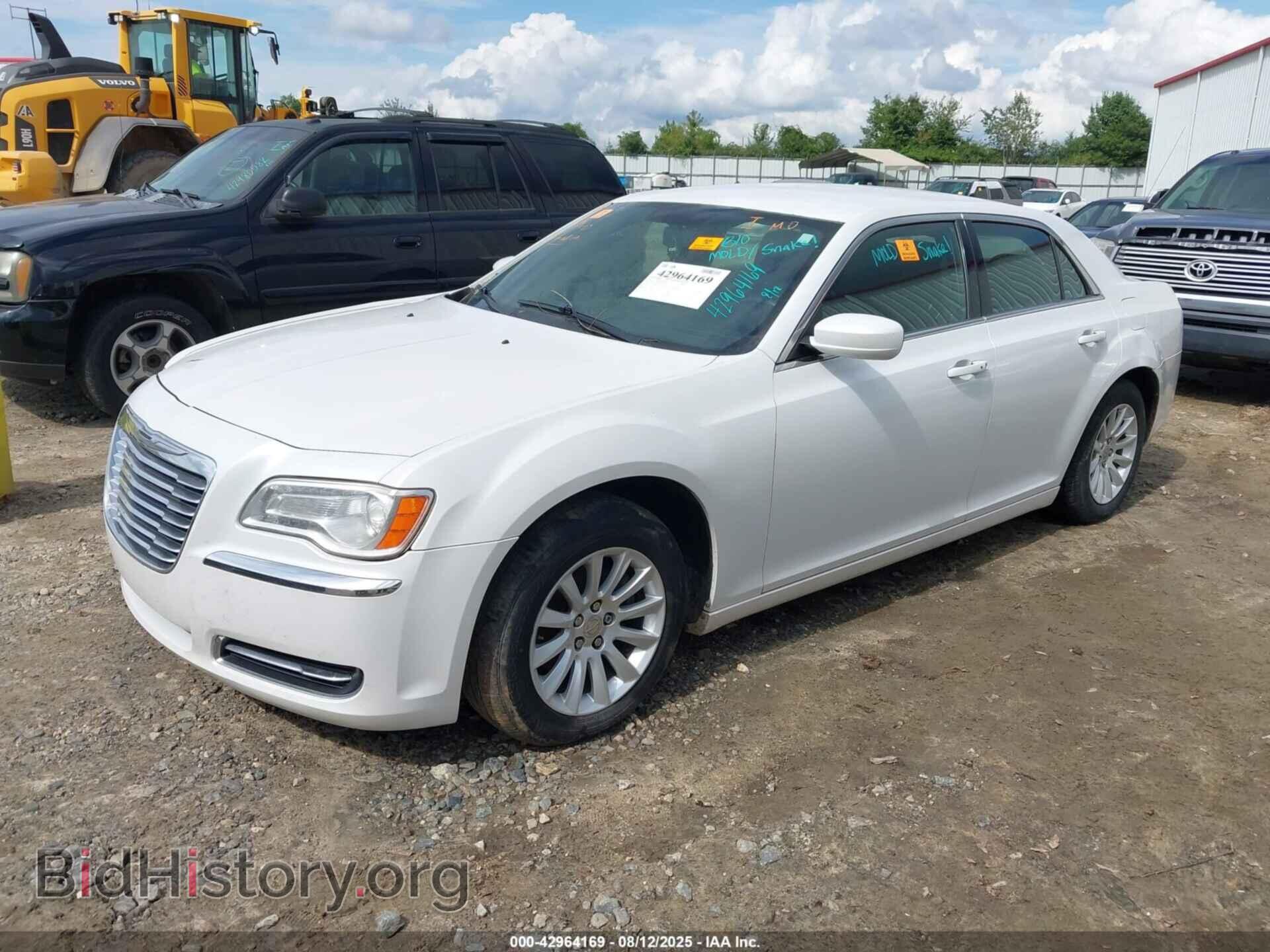 2012 CHRYSLER 300 - VIN: 2C3CCAAG8CH180712 - Фото 2