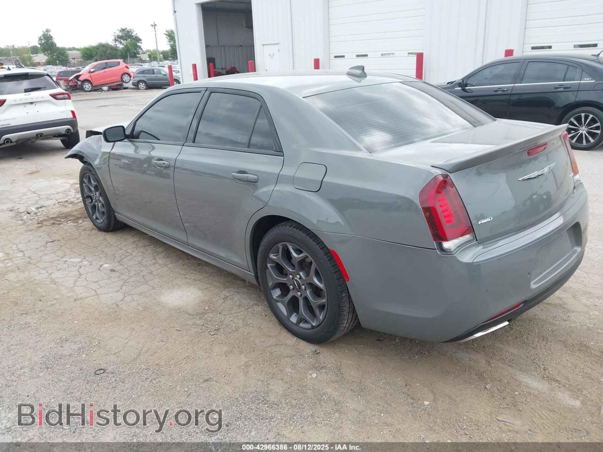 2018 CHRYSLER 300 - VIN: 2C3CCAGG5JH168554 - Фото 3